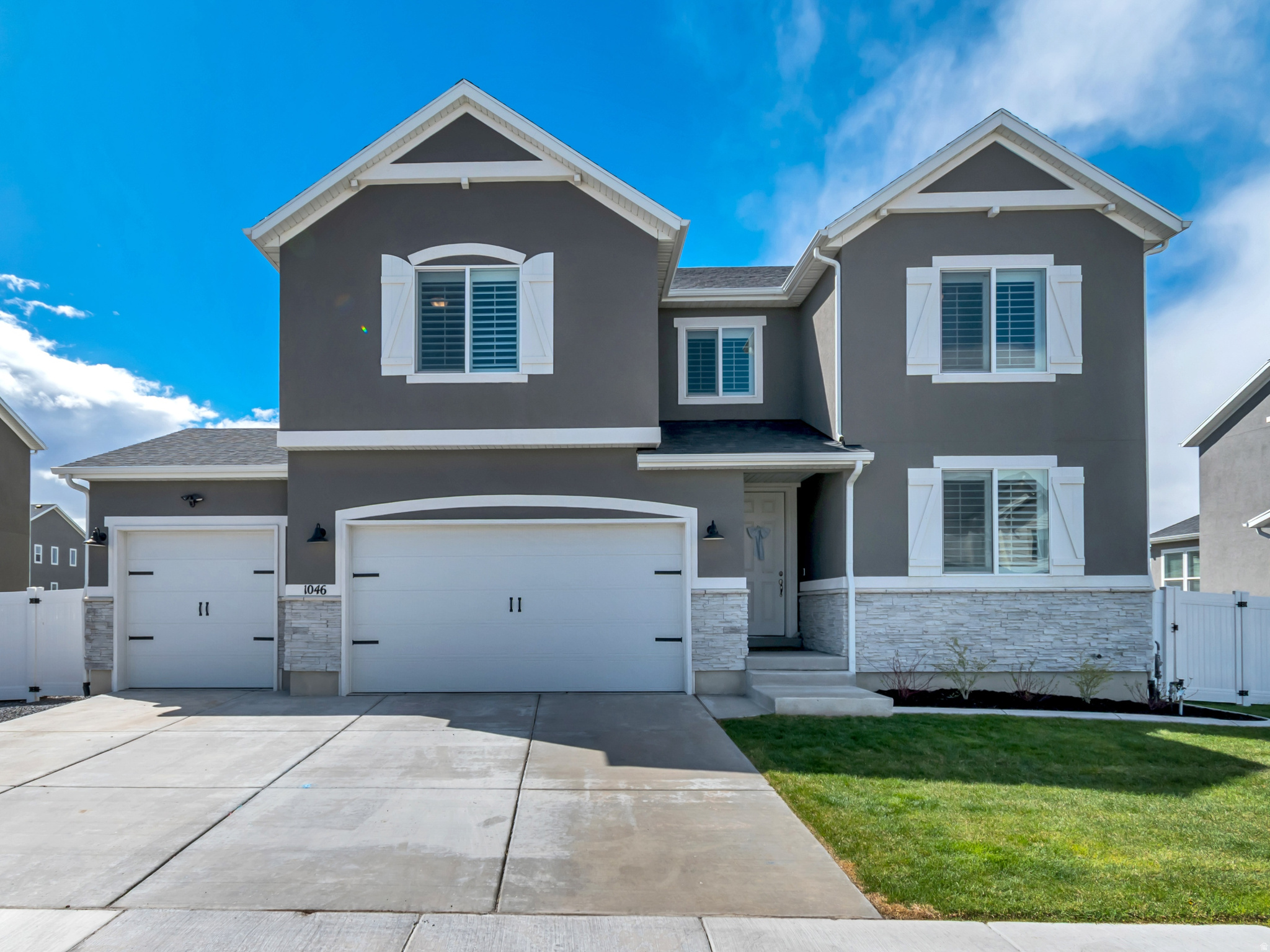 PONY EXPRESS ESTATES - Residential