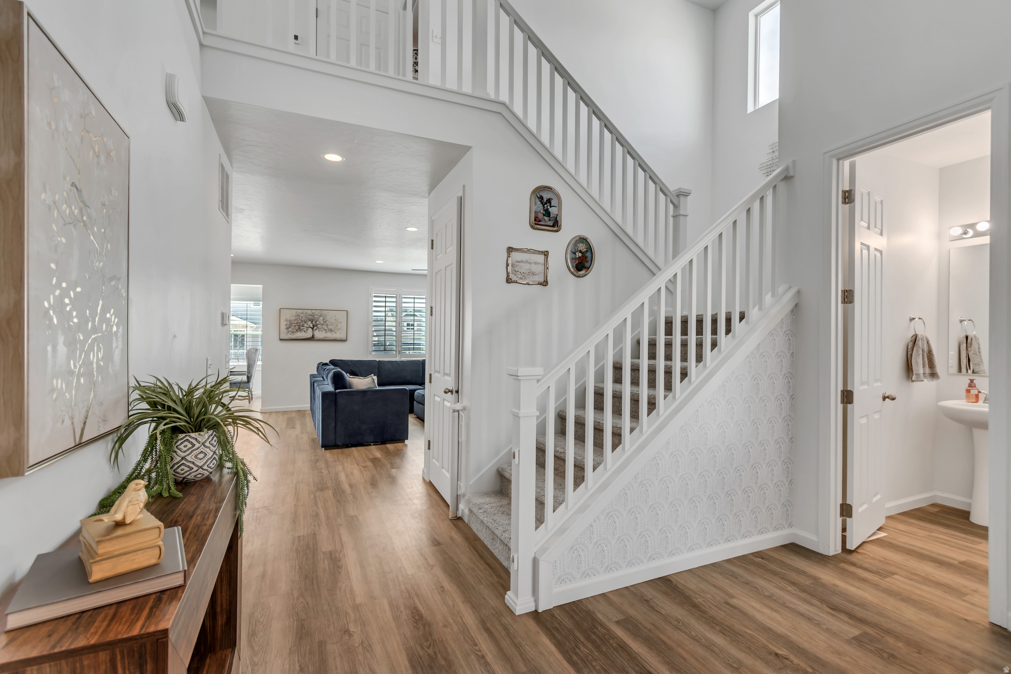 PONY EXPRESS ESTATES - Residential