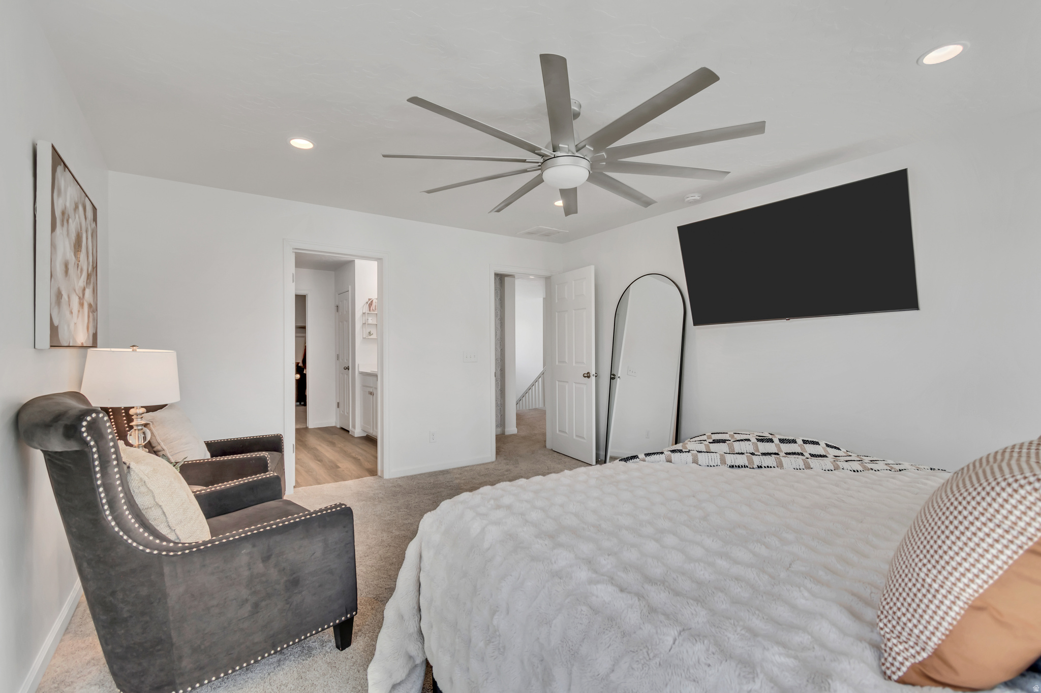 PONY EXPRESS ESTATES - Residential