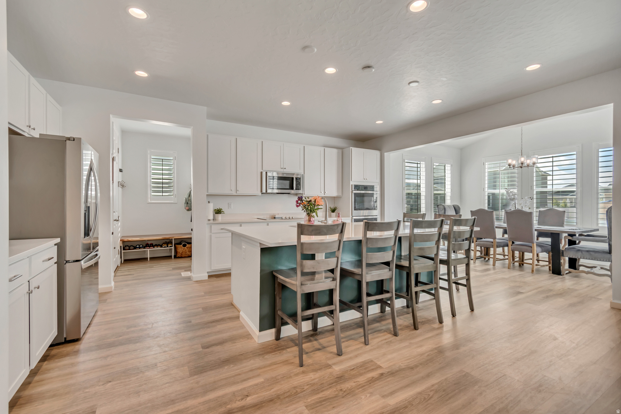 PONY EXPRESS ESTATES - Residential