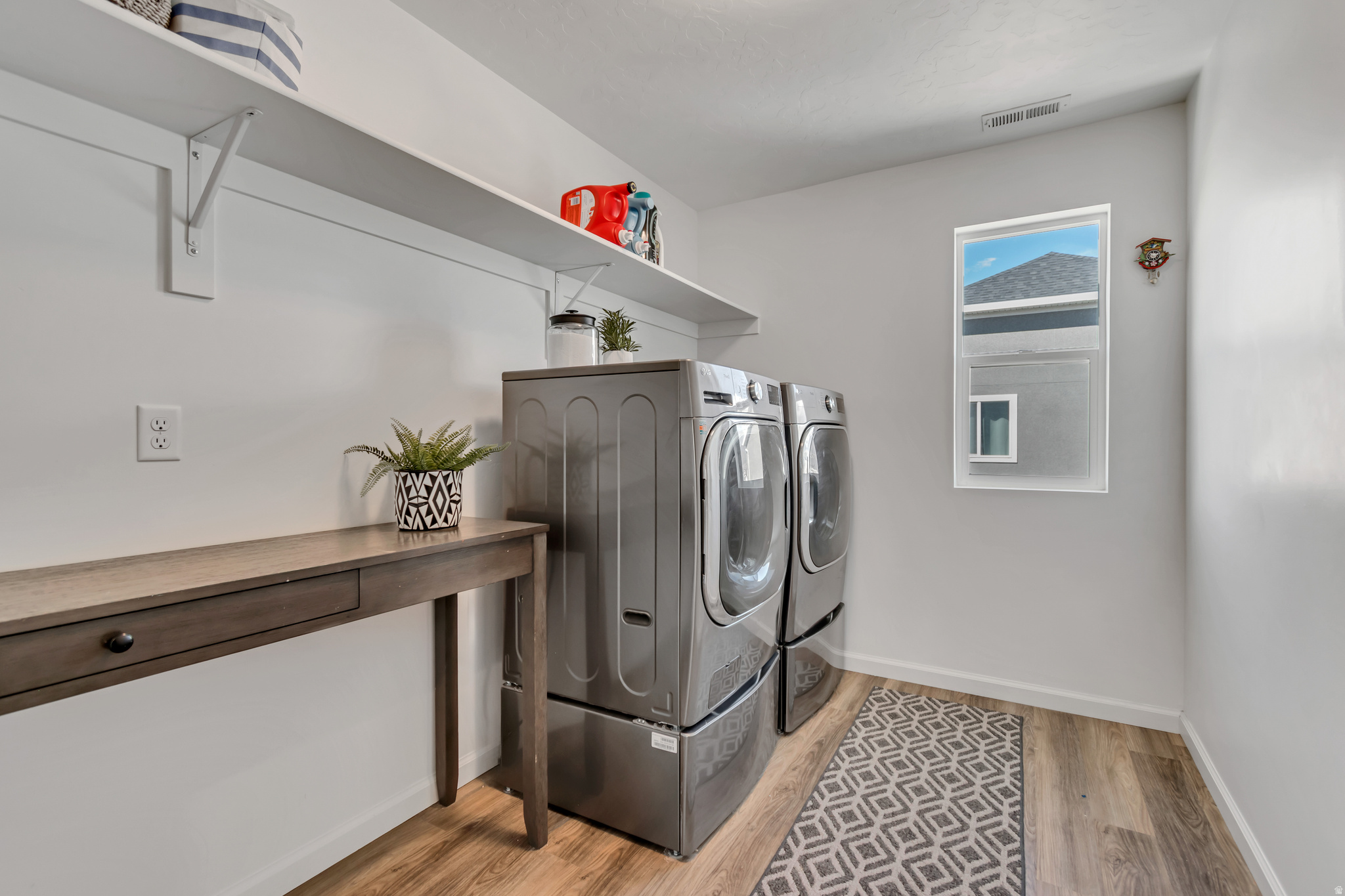 PONY EXPRESS ESTATES - Residential