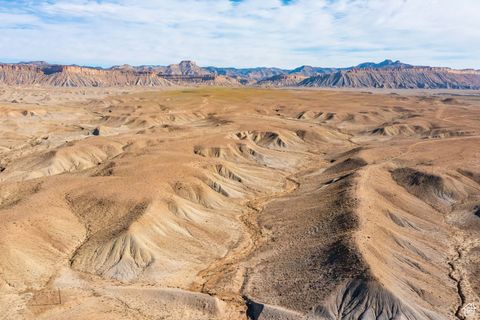 Vacant Land For Sale - 613 Acres Cr 223<br/> Grand County, Thompson, UT 84540