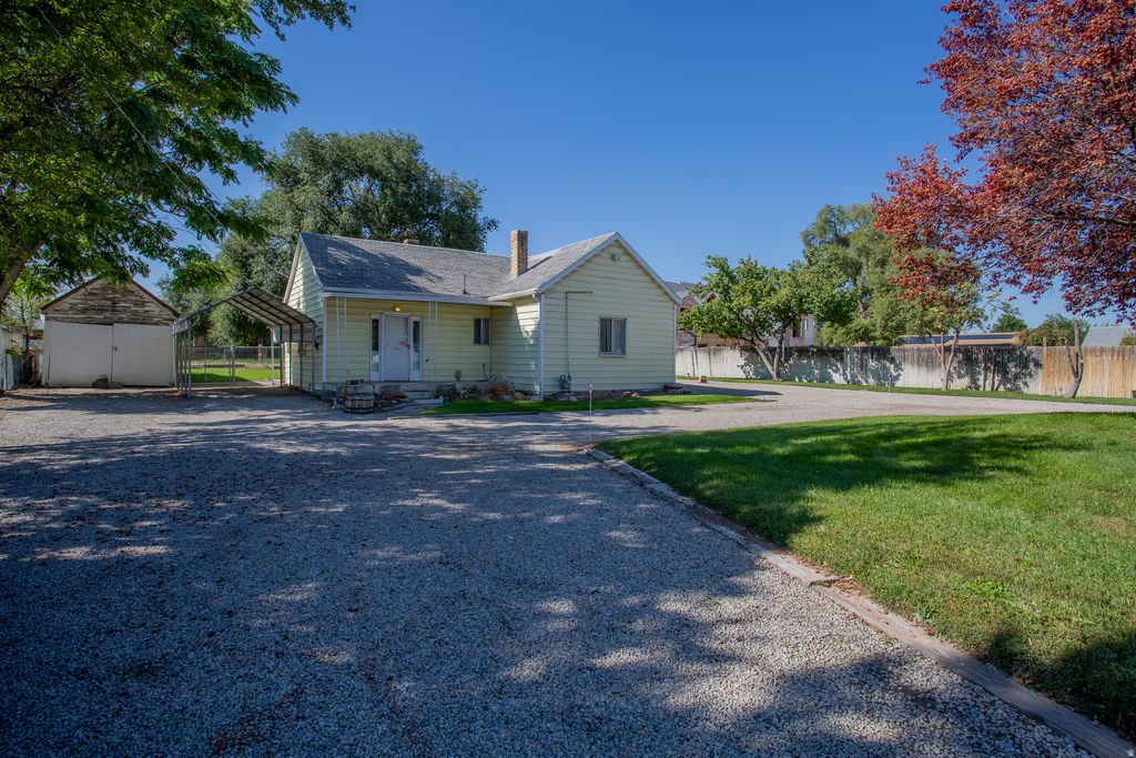 Photo of 8686 S TEMPLE DR W, West Jordan, UT 84088 (MLS # 2136967)