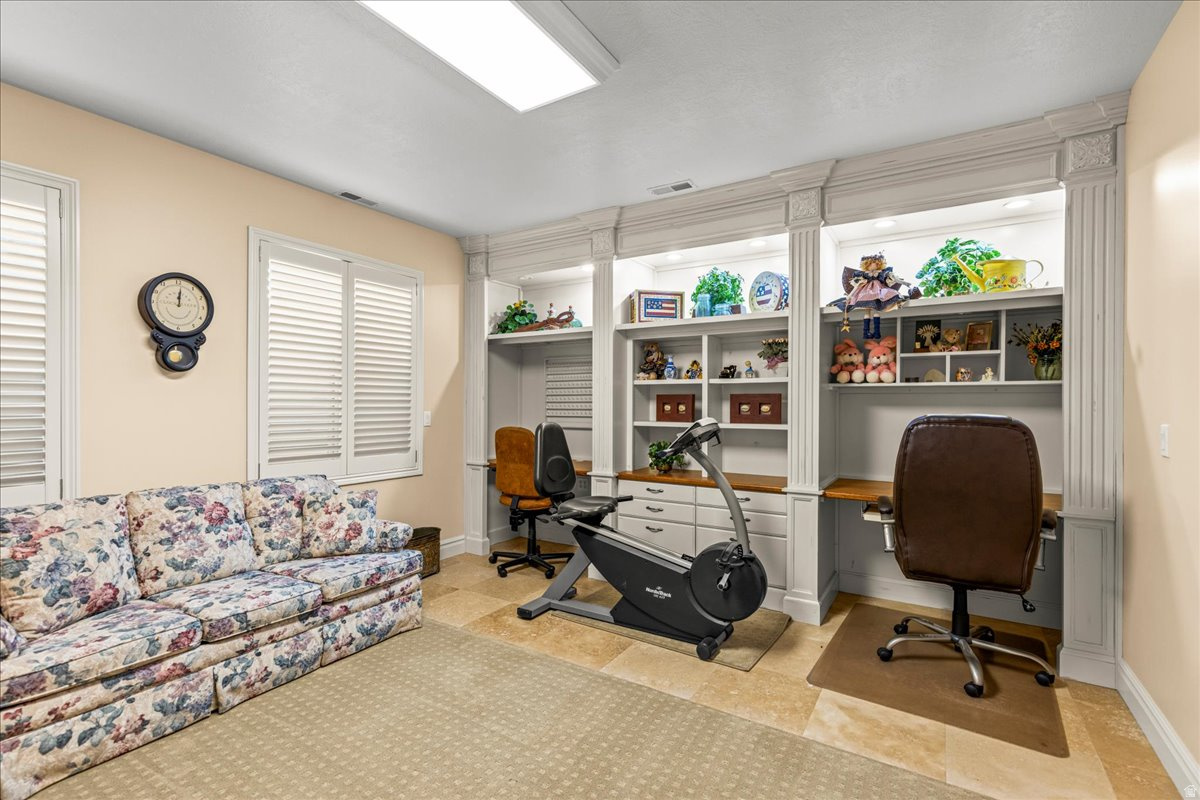 IVORY HIGHLANDS - Residential