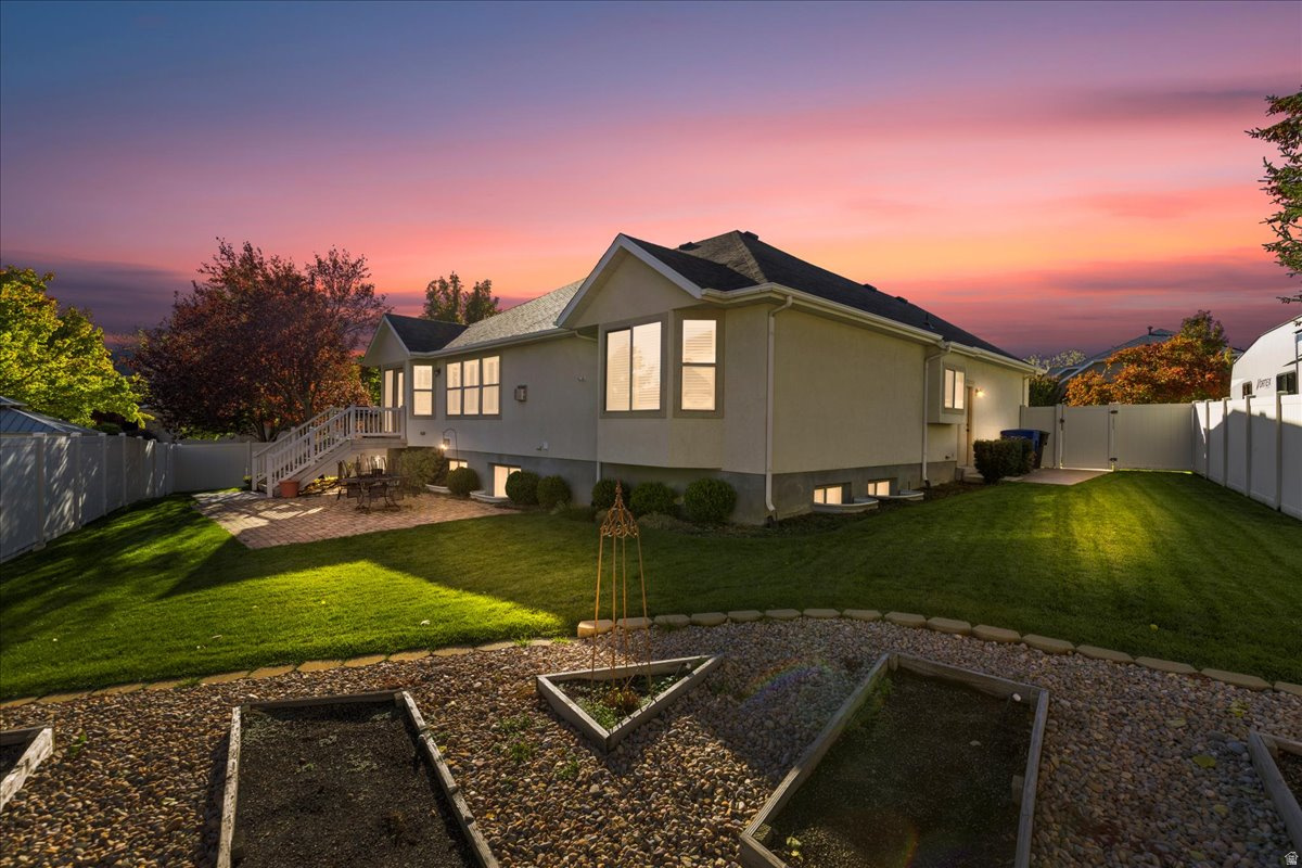 IVORY HIGHLANDS - Residential