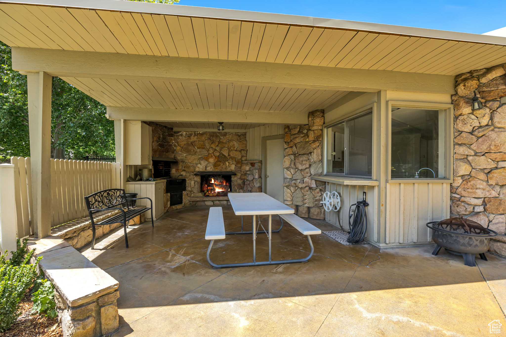 WOODBRIDGE CONDM - Residential