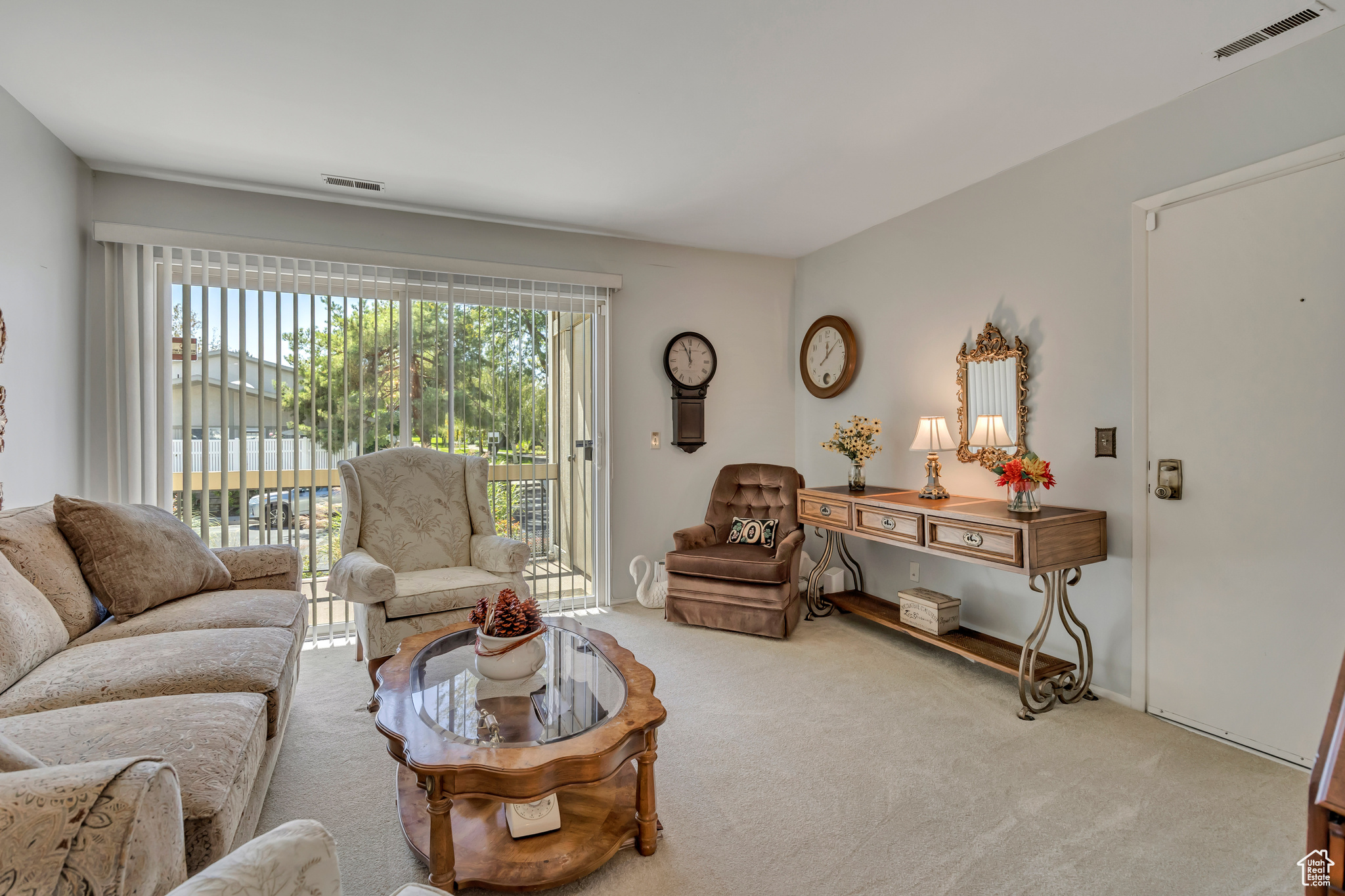 WOODBRIDGE CONDM - Residential