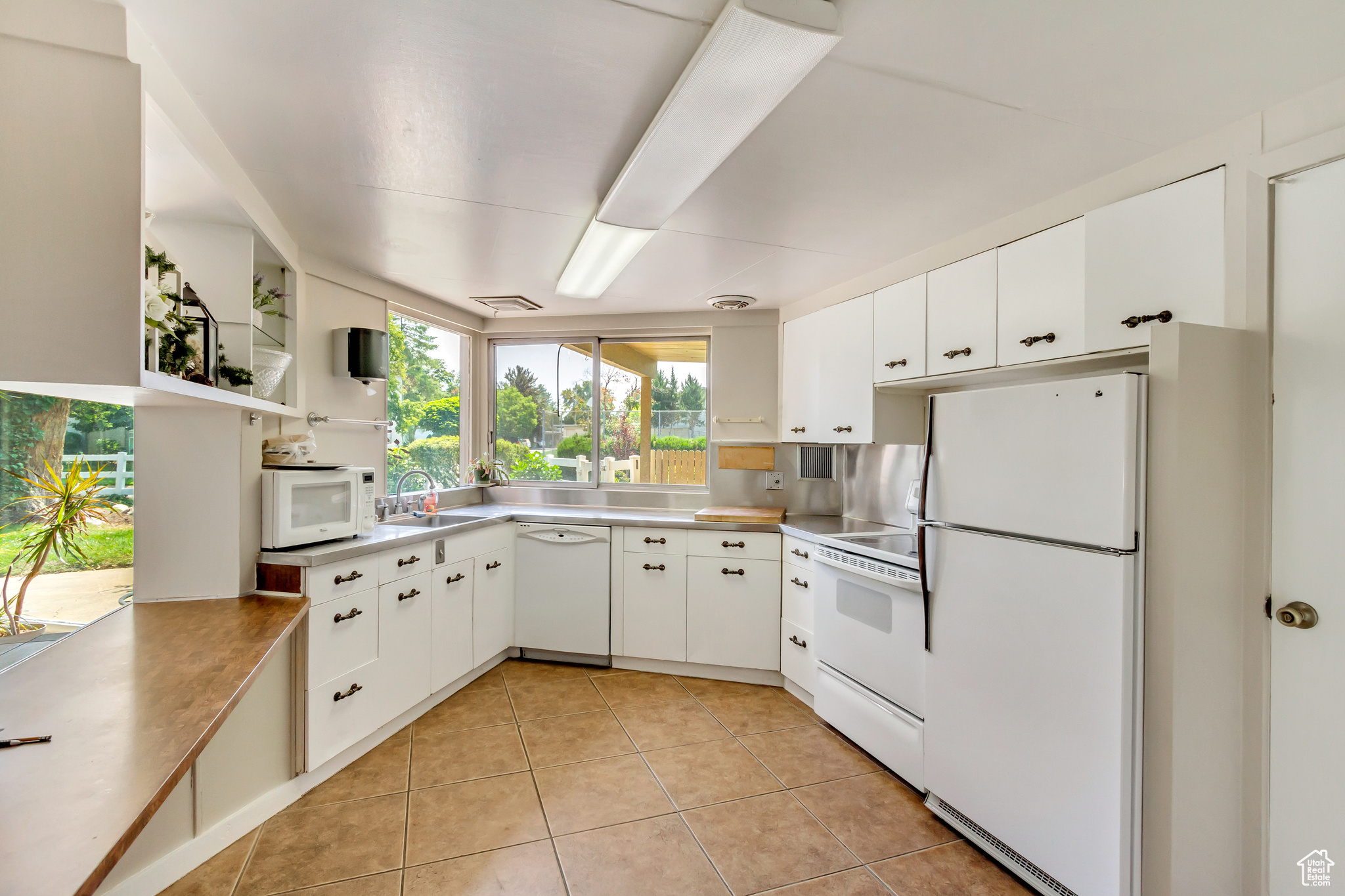 WOODBRIDGE CONDM - Residential