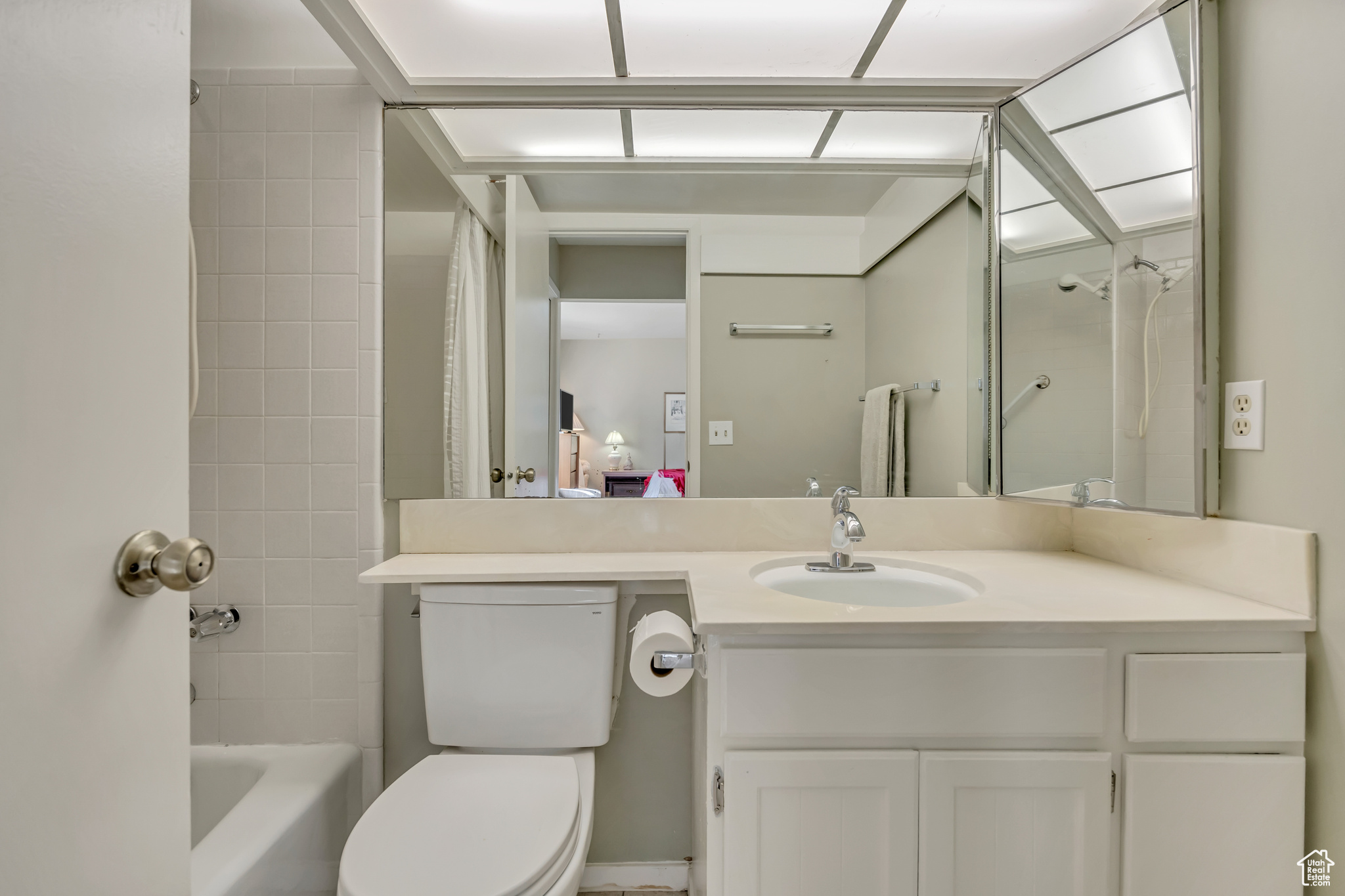 WOODBRIDGE CONDM - Residential