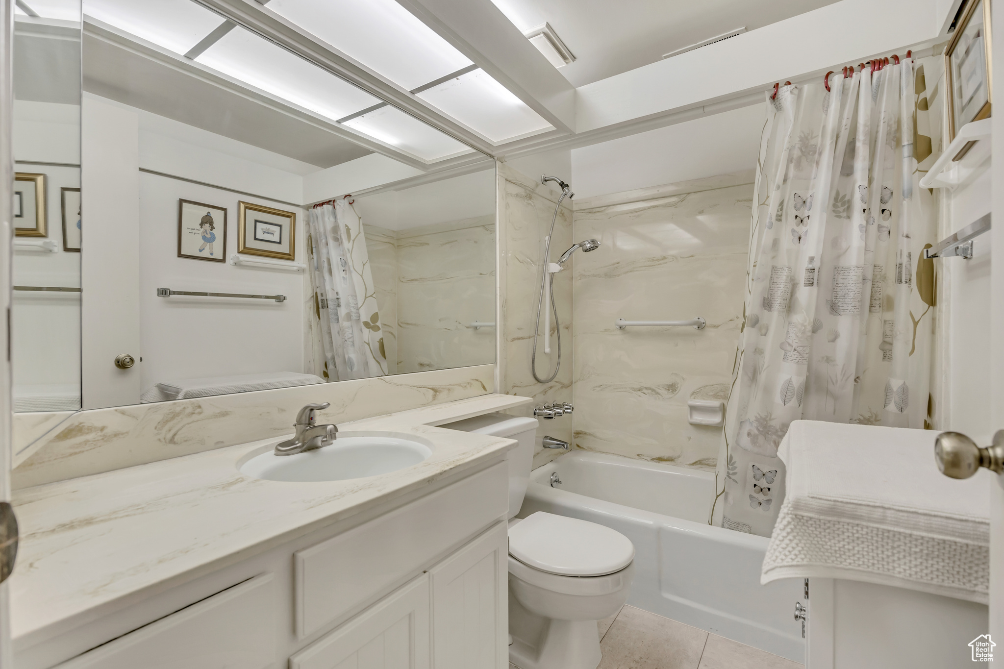 WOODBRIDGE CONDM - Residential