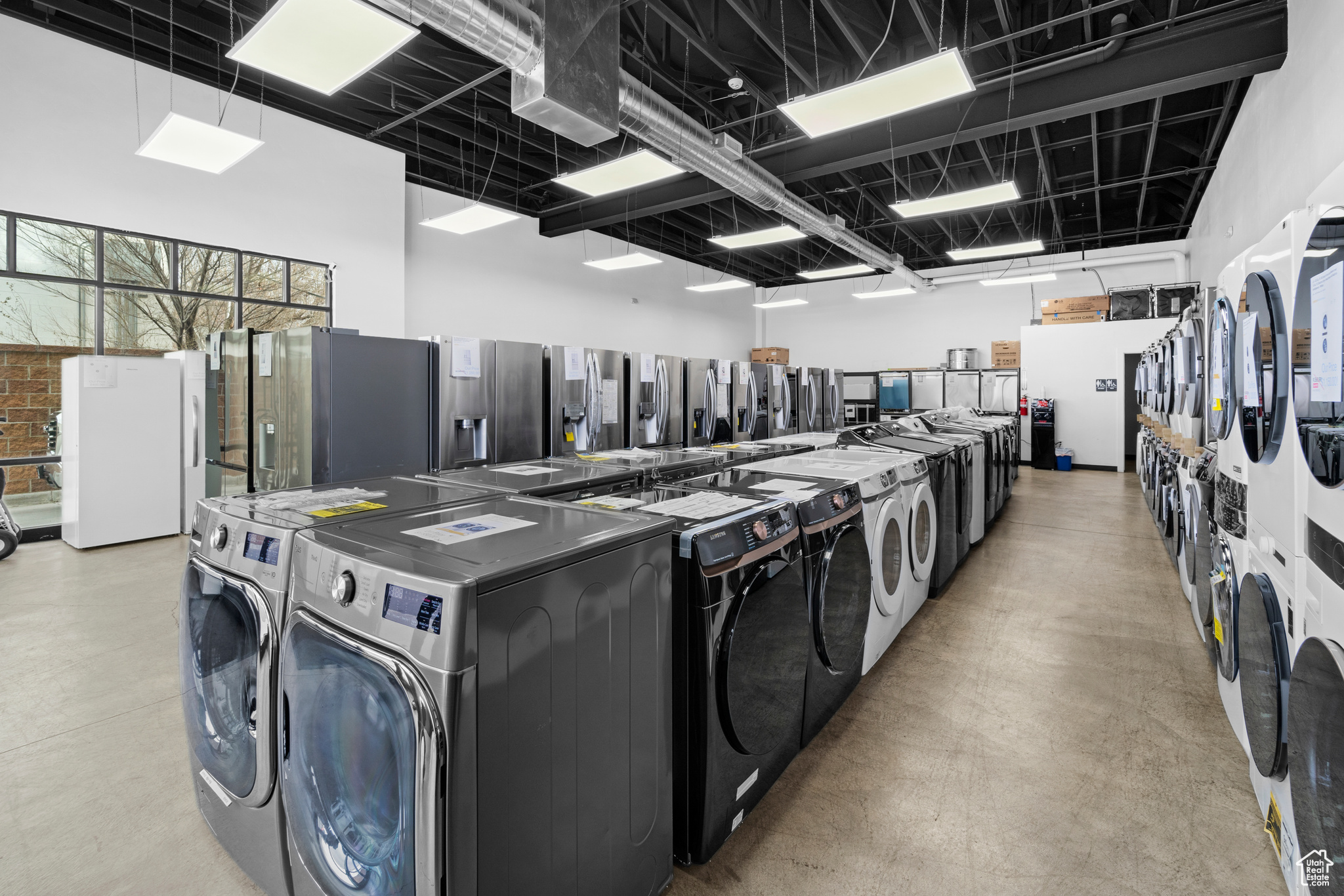 TRONA BUSINESS CONDOMINIUMS - Commercial Sale