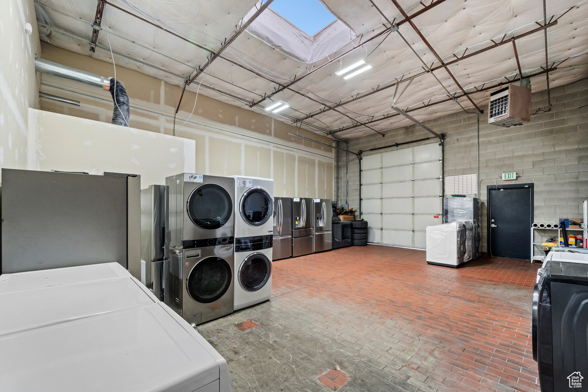 TRONA BUSINESS CONDOMINIUMS - Commercial Sale