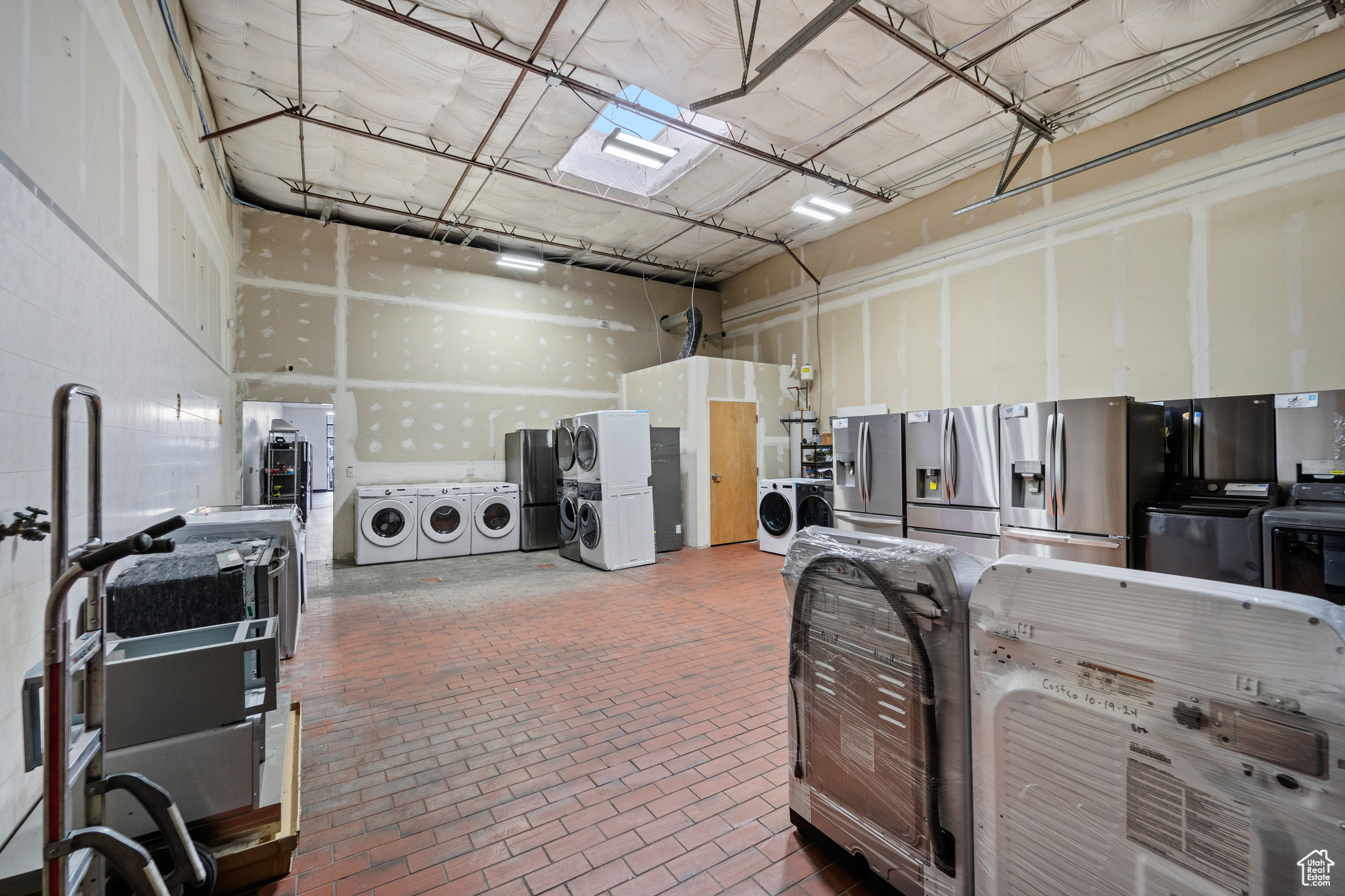 TRONA BUSINESS CONDOMINIUMS - Commercial Sale