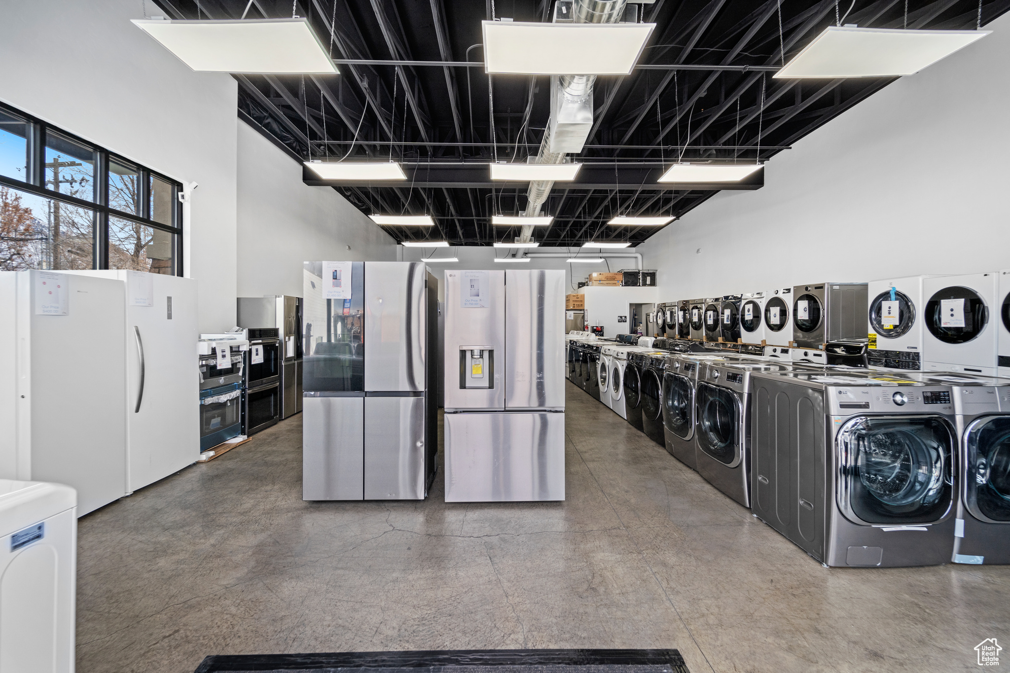 TRONA BUSINESS CONDOMINIUMS - Commercial Sale