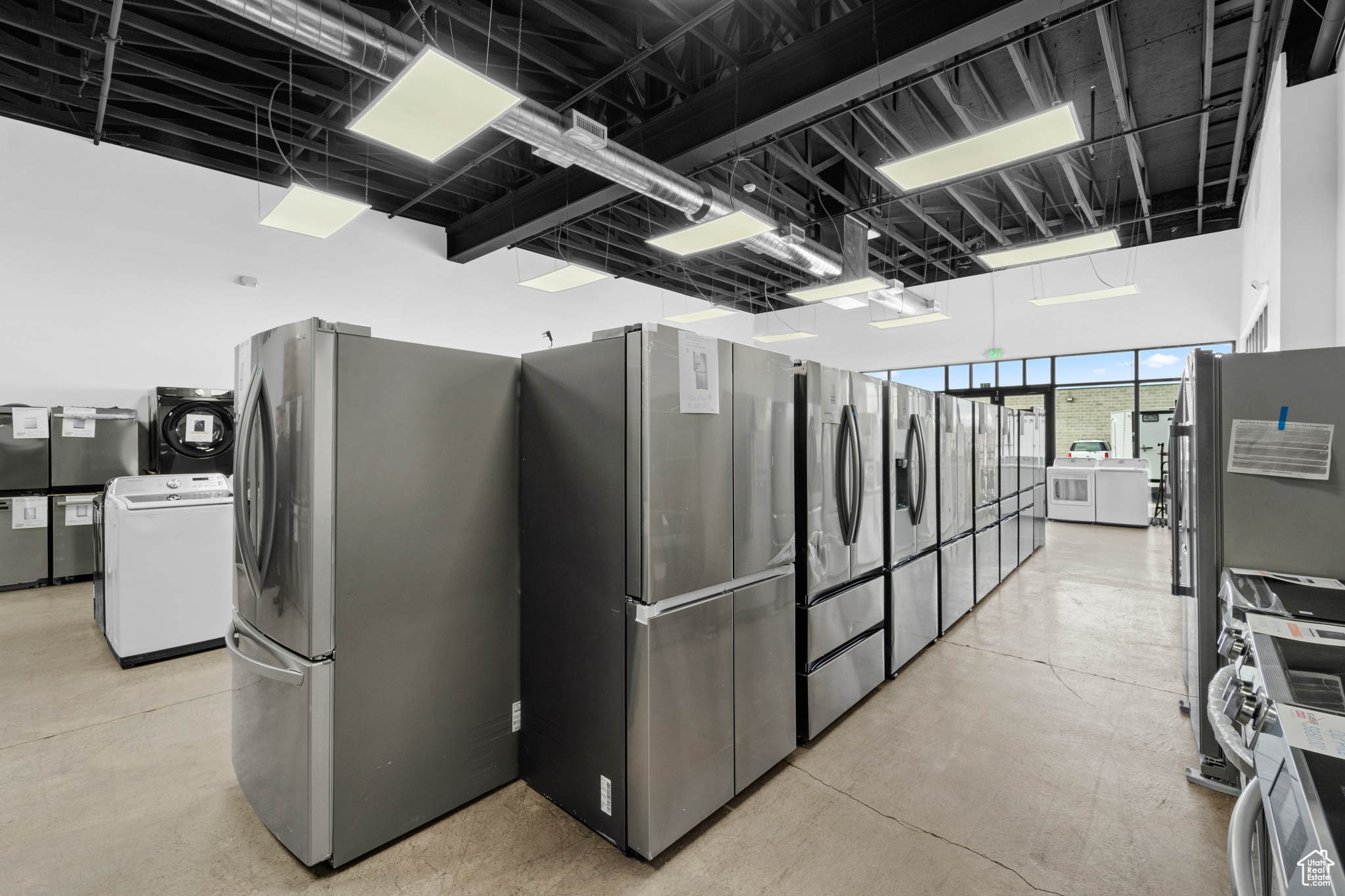 TRONA BUSINESS CONDOMINIUMS - Commercial Sale