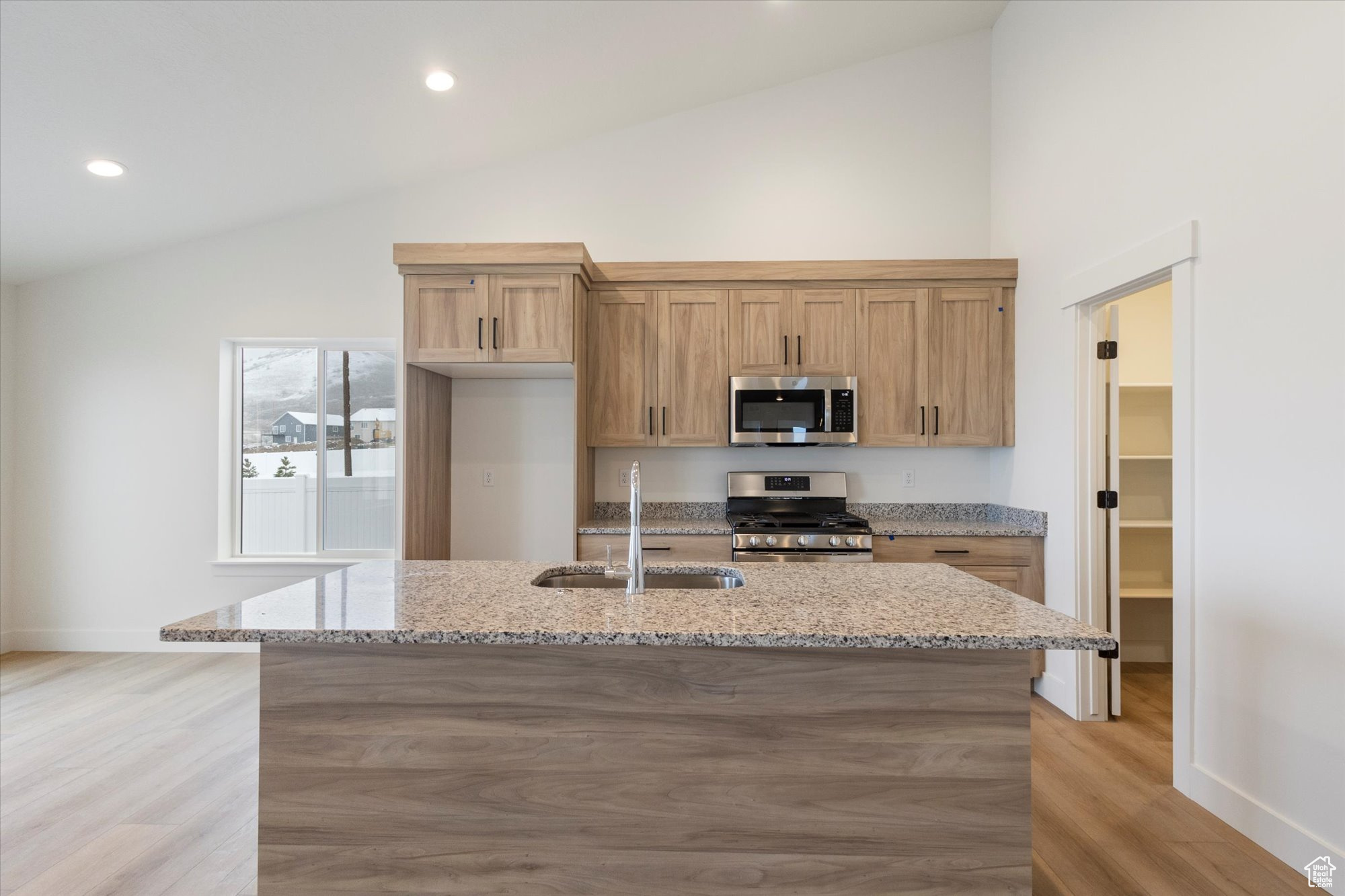 986 E 200, Santaquin, Utah image 4