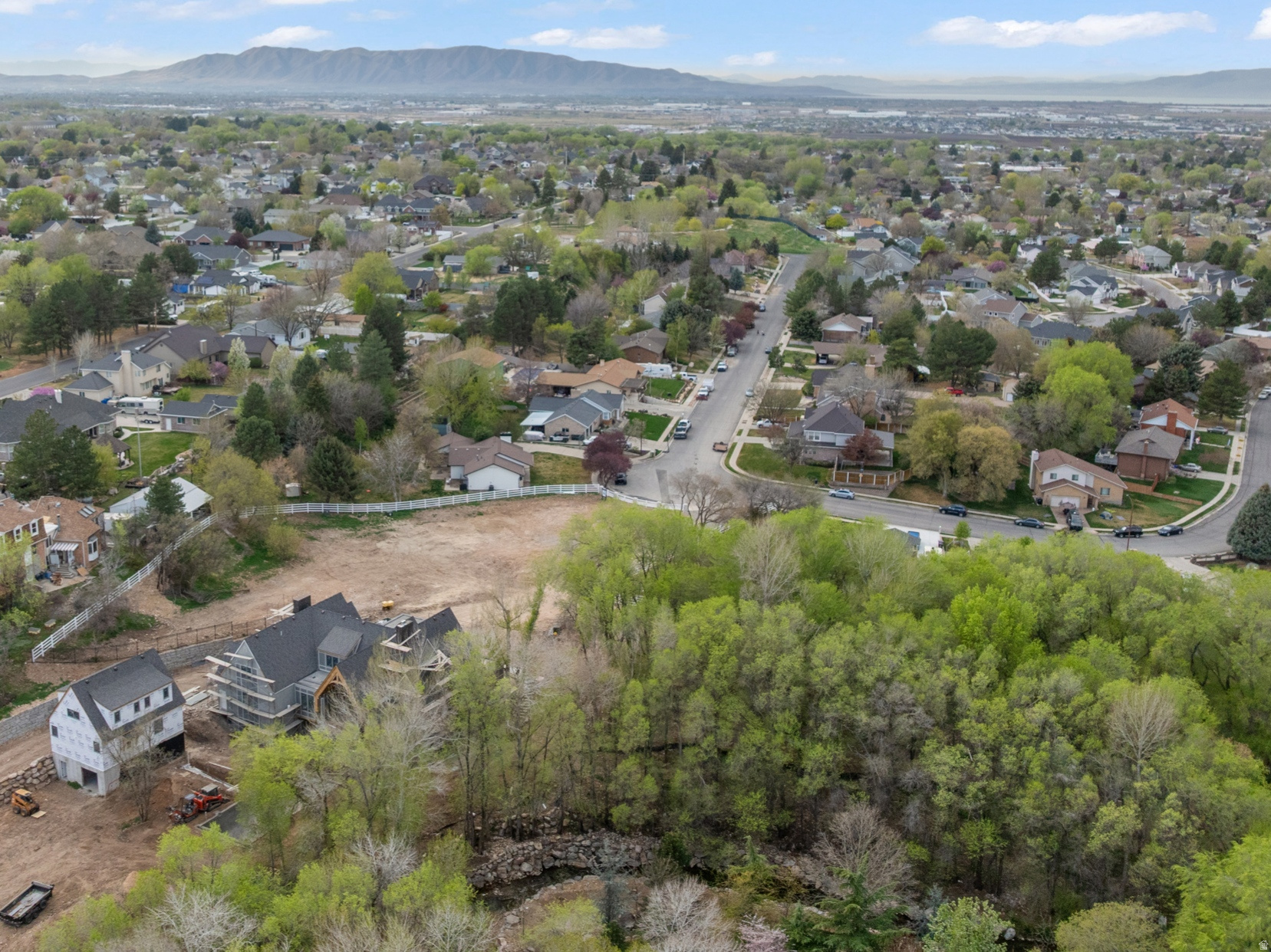 CREEKSIDE LANE - Land