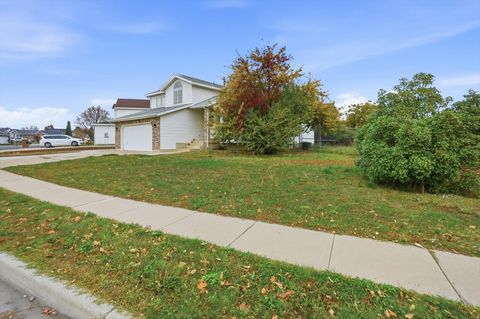 Tiny photo for 1250 N 2925 W, Layton, UT 84041 (MLS # 2122328)