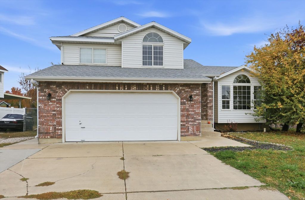 Photo of 1250 N 2925 W, Layton, UT 84041 (MLS # 2122328)