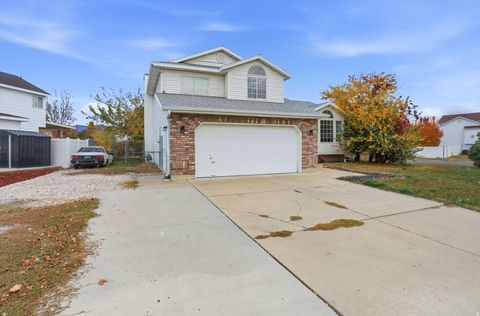 Tiny photo for 1250 N 2925 W, Layton, UT 84041 (MLS # 2122328)