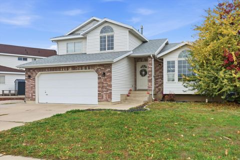 Tiny photo for 1250 N 2925 W, Layton, UT 84041 (MLS # 2122328)