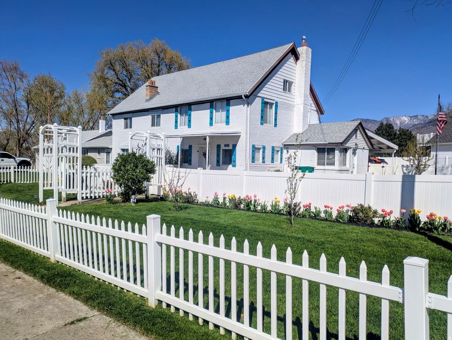 Charming farmhouse in one of Holladay's most desirable neighborhoods. This is a one of a kind home full of history, comfort, recent upgrades, and so much more. Four bedrooms, two bathrooms, and a bonus level to use as an office, playroom or whatever you desire. The well manicured yard and beautiful views are ready for you to enjoy this spring. Don't miss out on your opportunity to see this beautiful home today!    All information is deemed accurate. Buyer to verify.