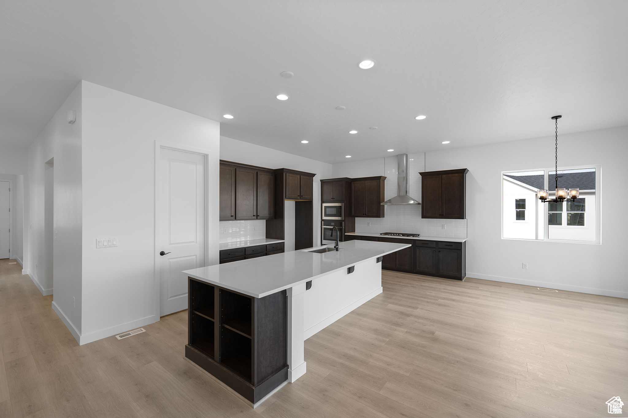 3176 E Canyon Meadows Dr #213, Spanish Fork, Utah image 2