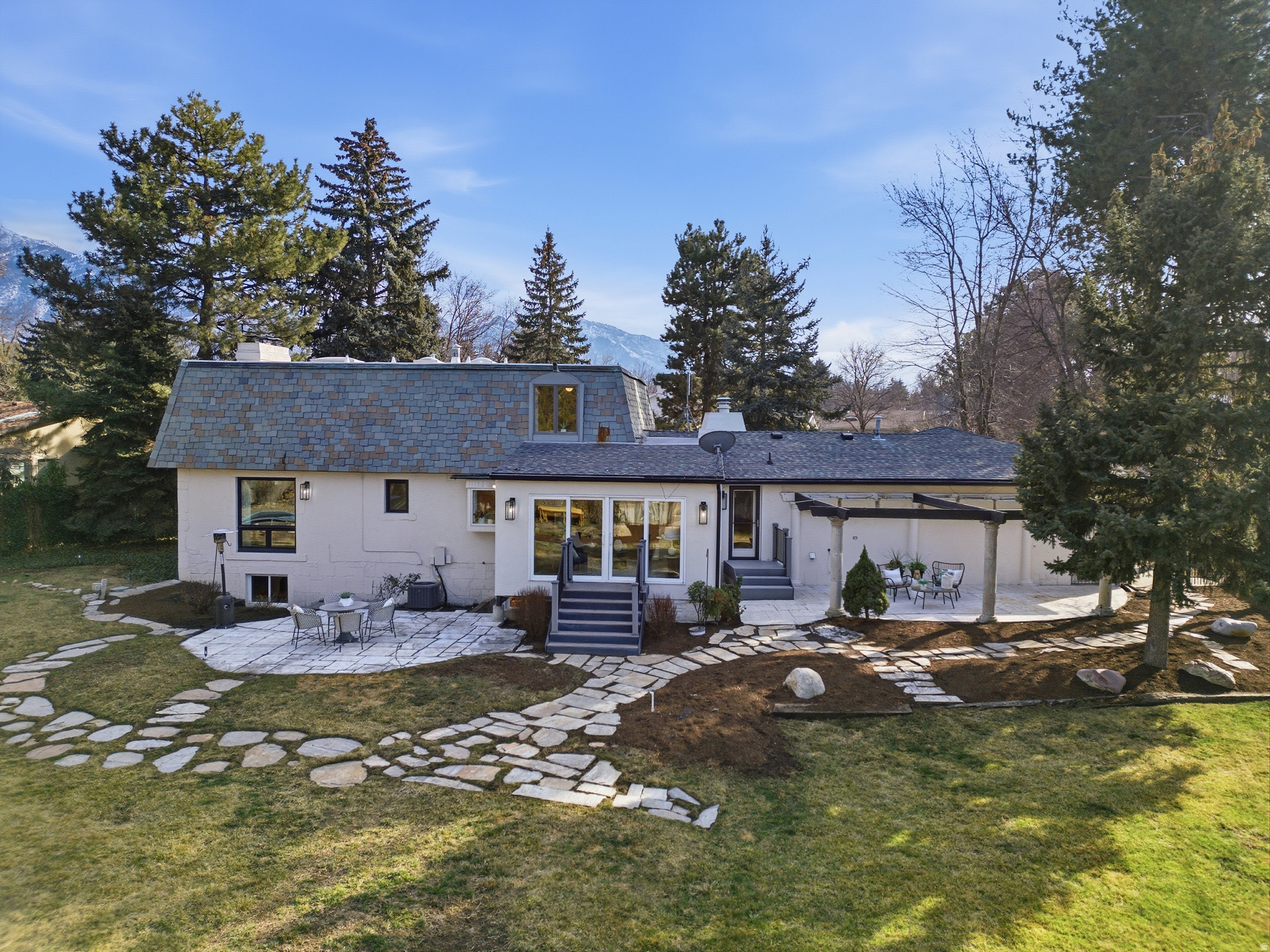 COTTONWOOD CLUB - Residential