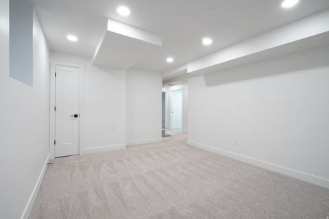 Tiny photo for 1483 E EVERGREEN LN, Millcreek, UT 84106 (MLS # 2126444)