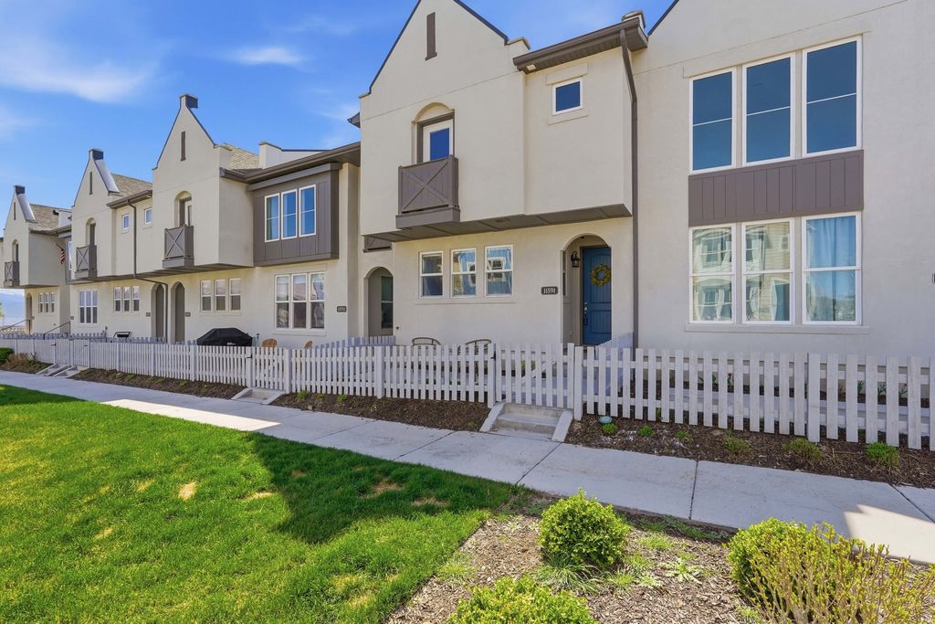 Photo of 11591 S DORIAN DR W, South Jordan, UT 84009 (MLS # 2148844)