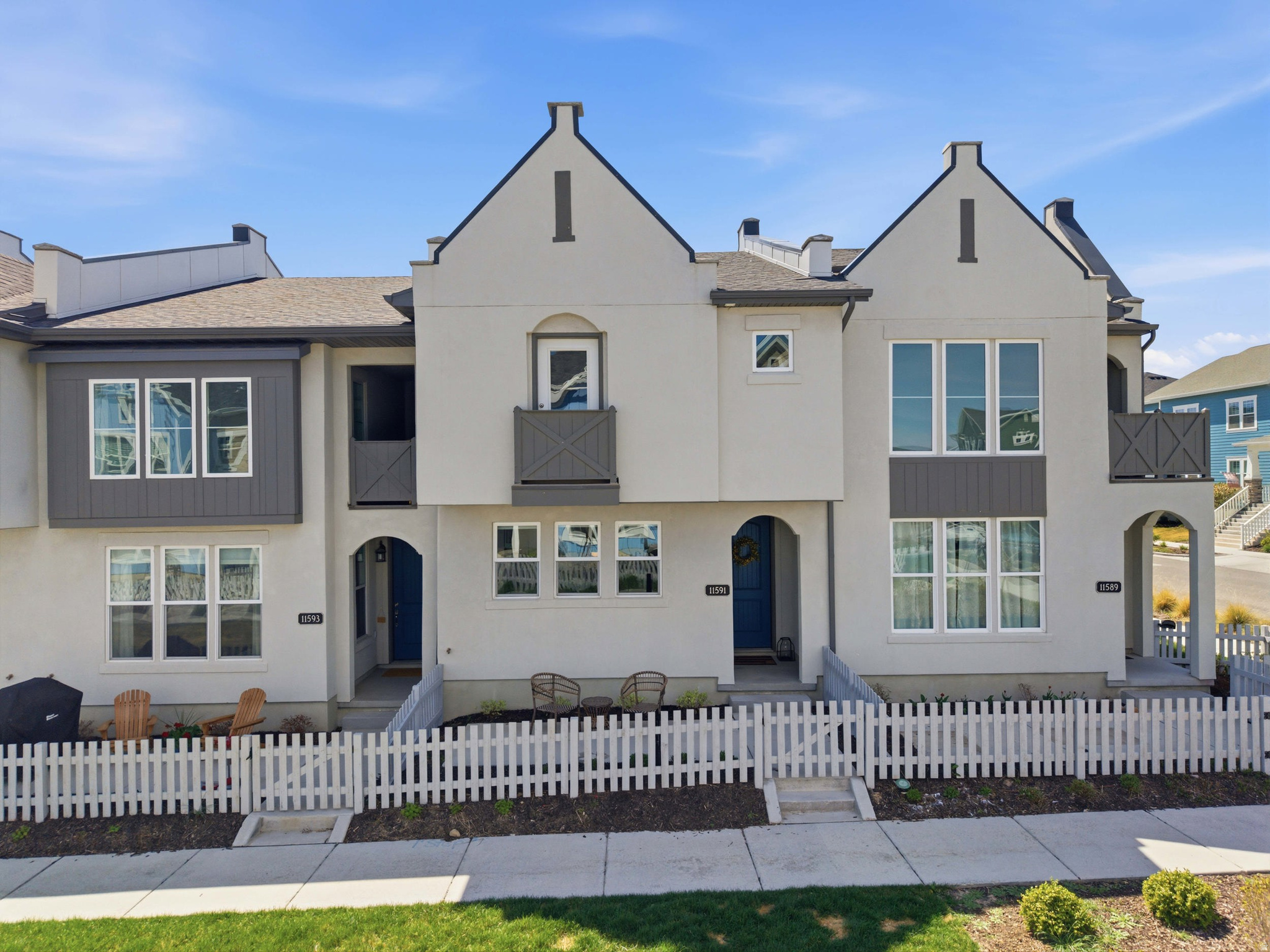 DAYBREAK - Residential