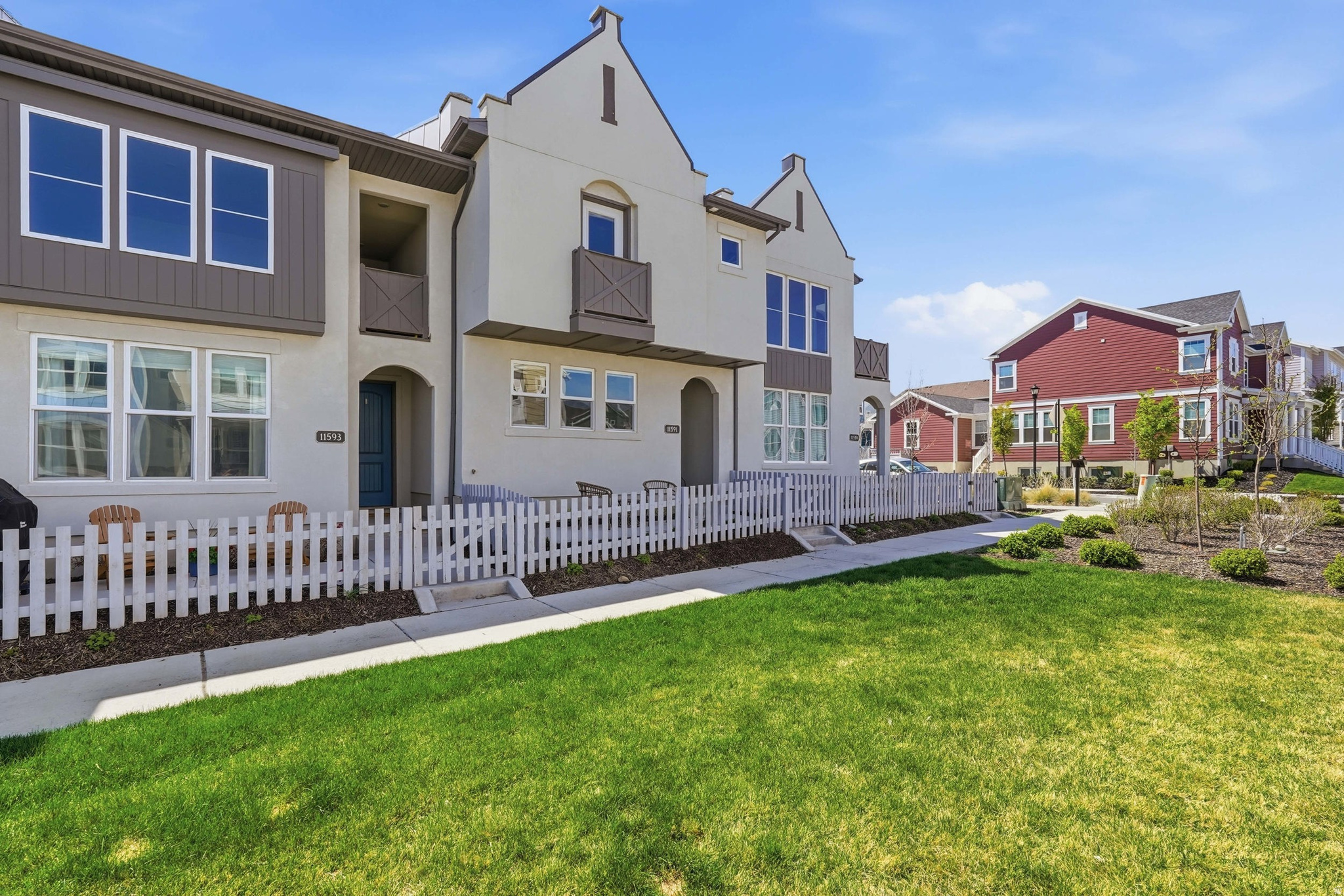 DAYBREAK - Residential