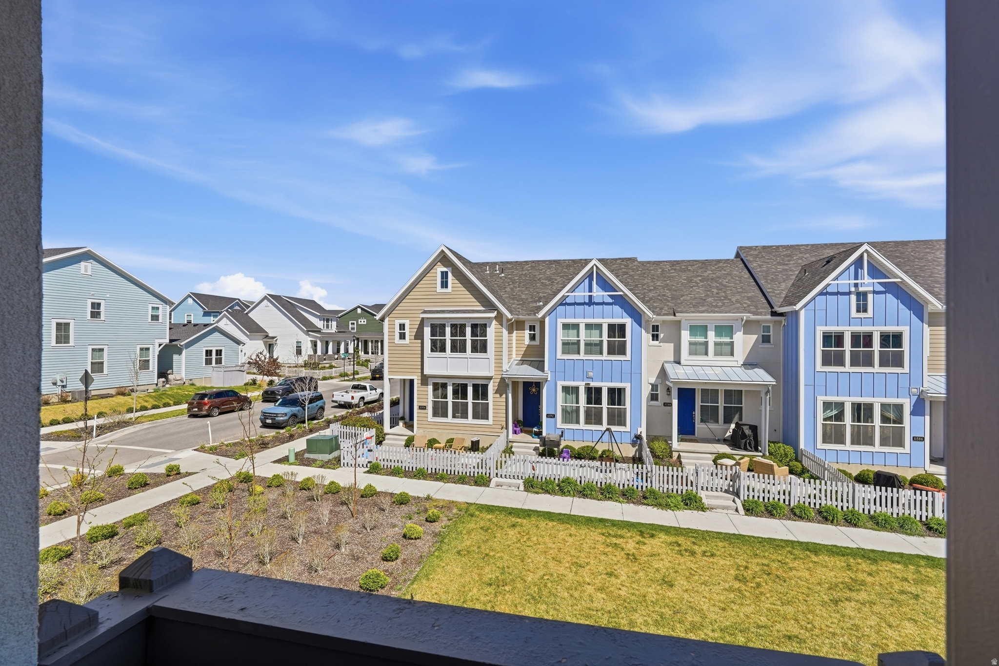 DAYBREAK - Residential