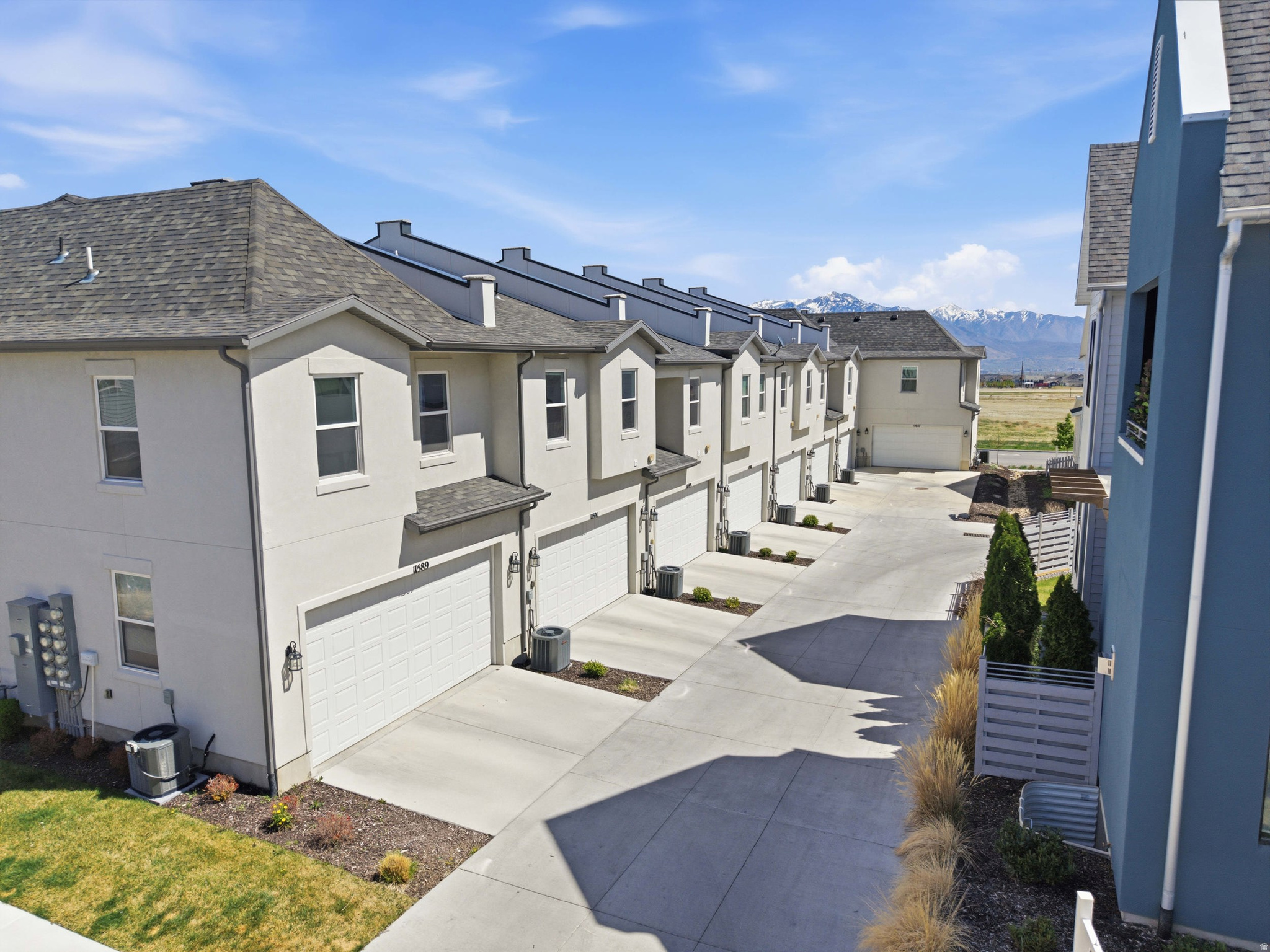 DAYBREAK - Residential