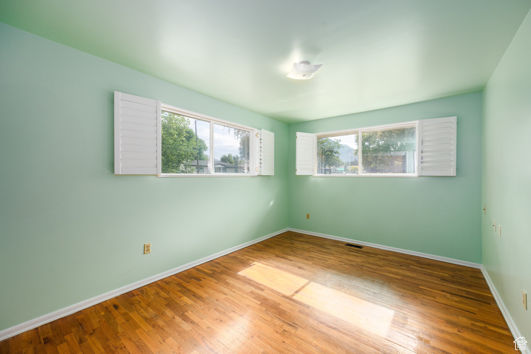 SUNNYSIDE HEIGHTS - Residential