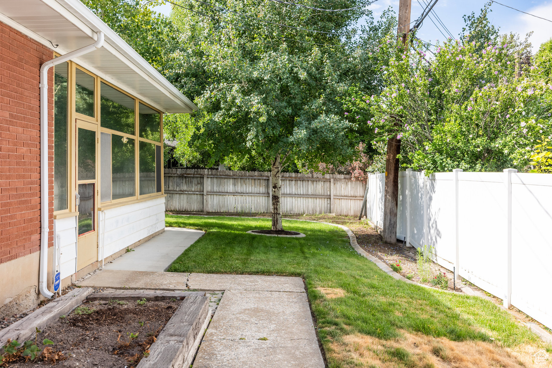 SUNNYSIDE HEIGHTS - Residential