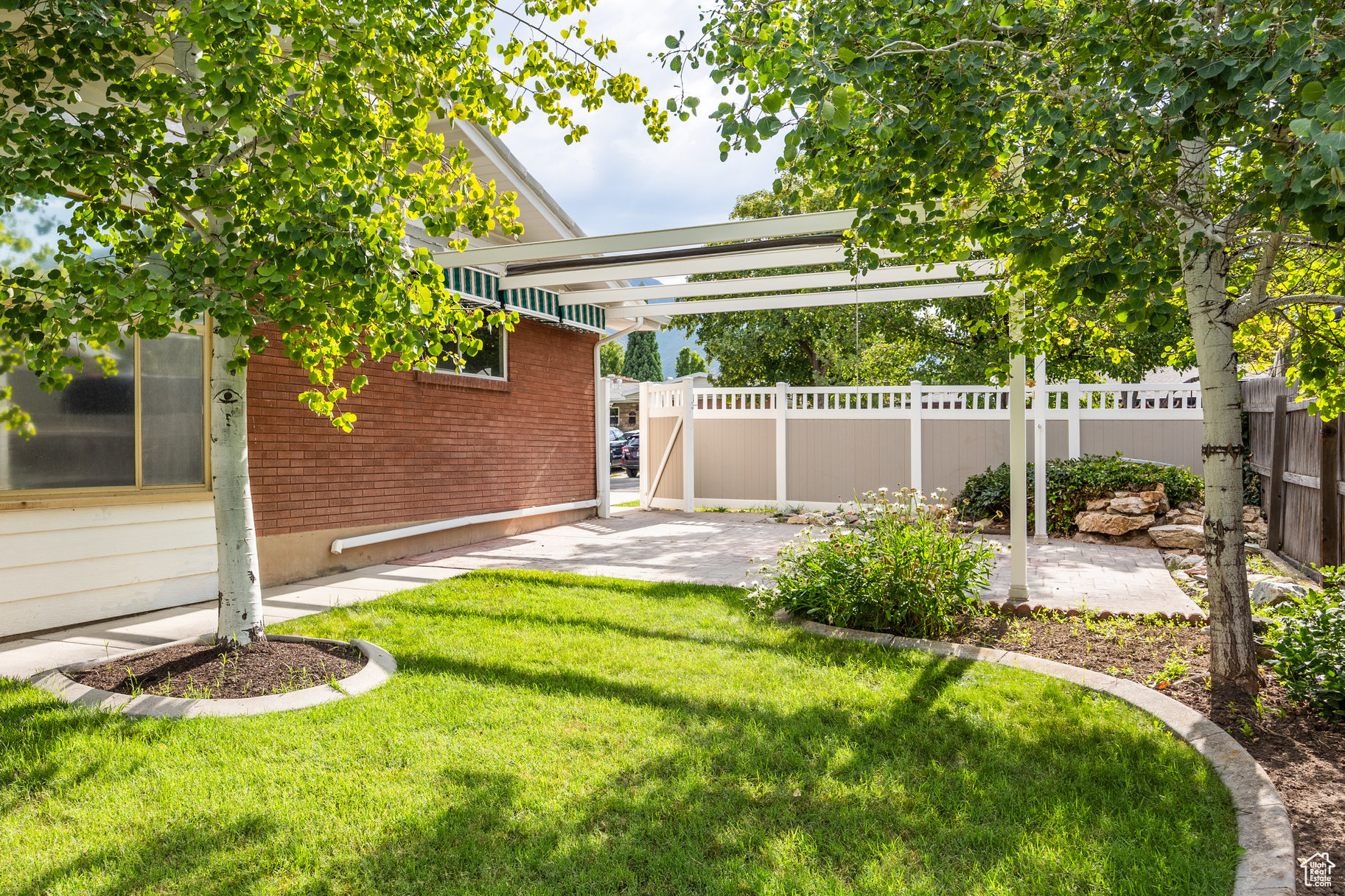 SUNNYSIDE HEIGHTS - Residential