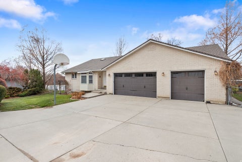 Tiny photo for 1504 E SPRING LN, Holladay, UT 84117 (MLS # 2172456)