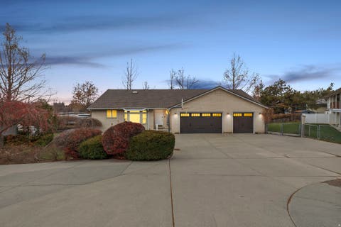 Photo of 1504 E SPRING LN, Holladay, UT 84117 (MLS # 2172456)