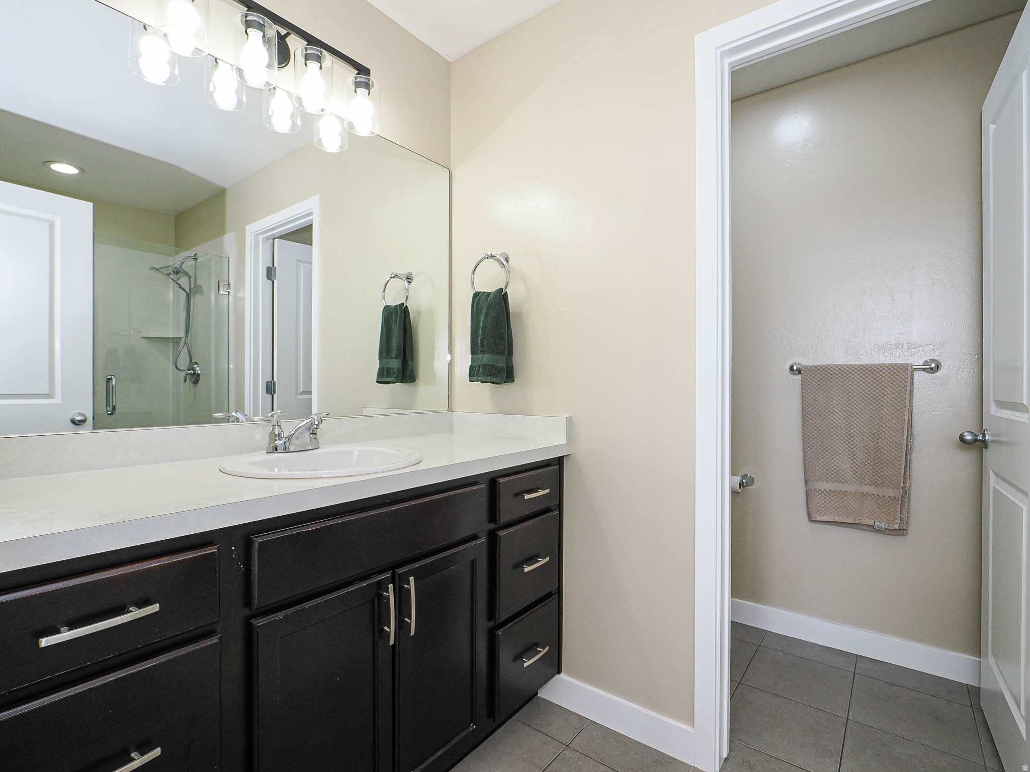 DAYBREAK - Residential