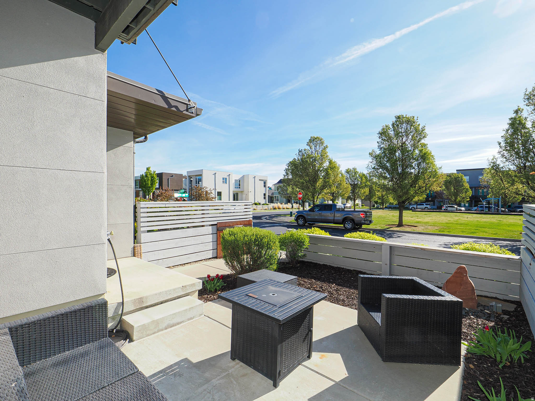 DAYBREAK - Residential