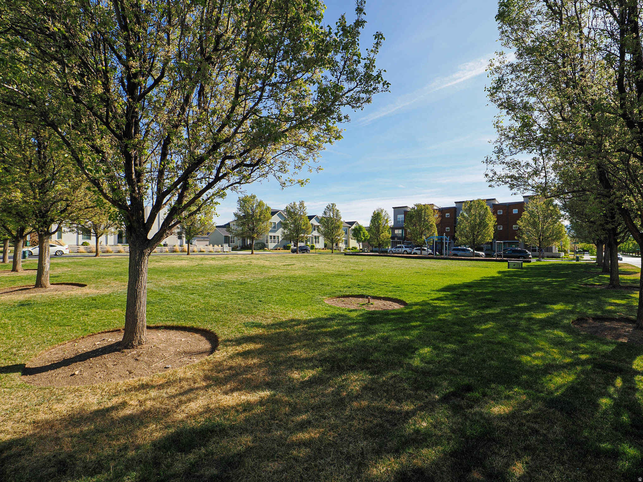 DAYBREAK - Residential