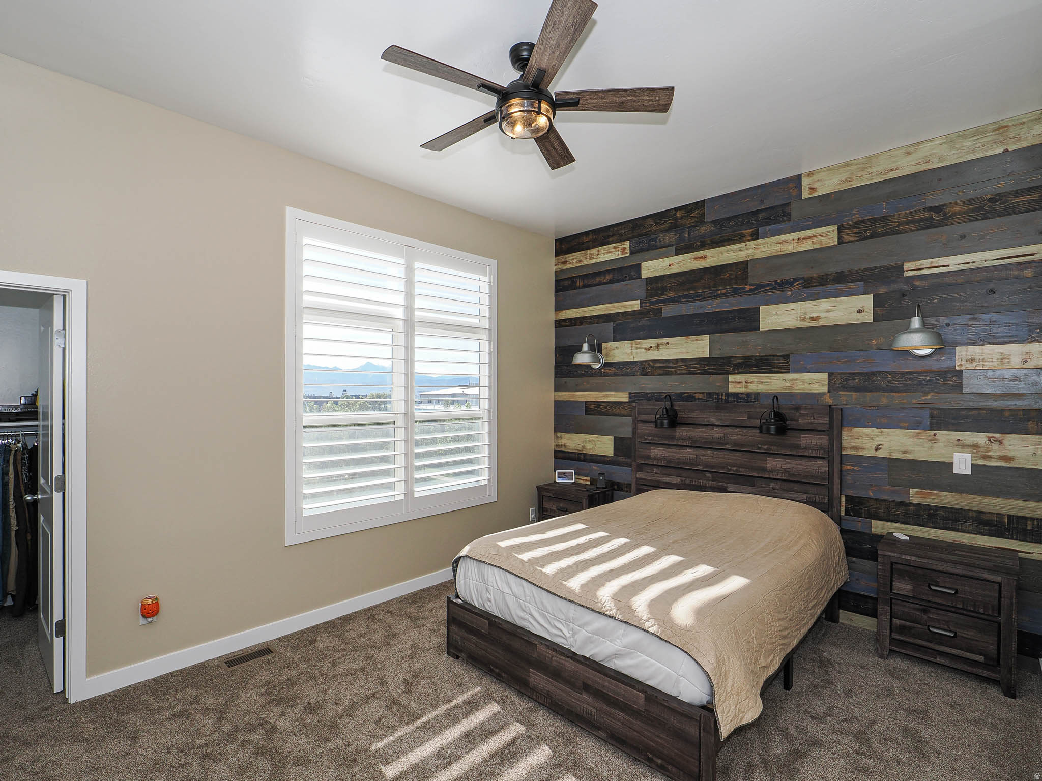 DAYBREAK - Residential