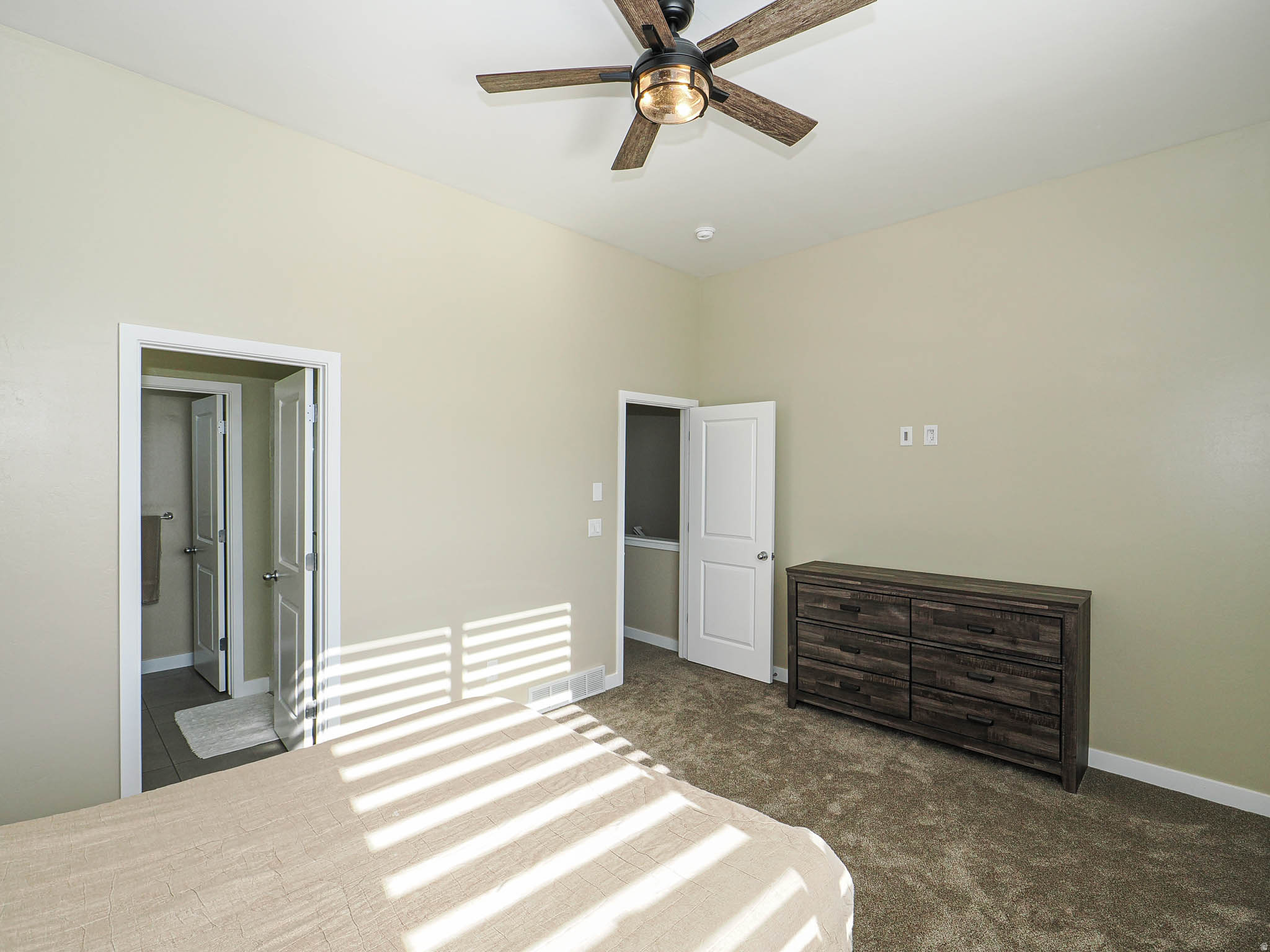 DAYBREAK - Residential