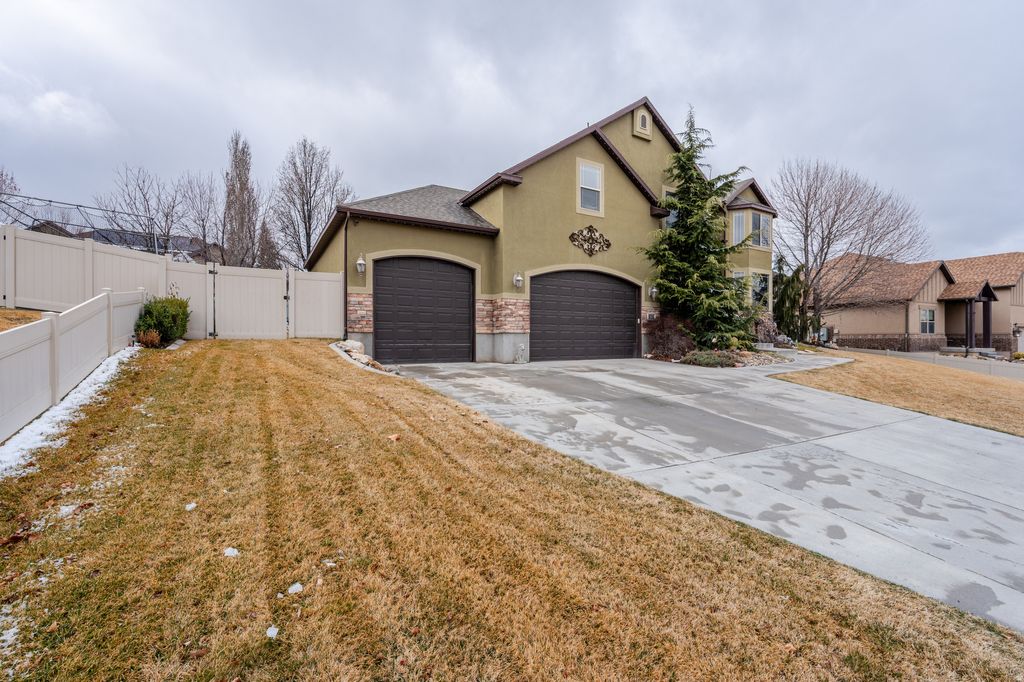 Photo of 8026 S CRICKET LN W, West Jordan, UT 84081 (MLS # 2141815)