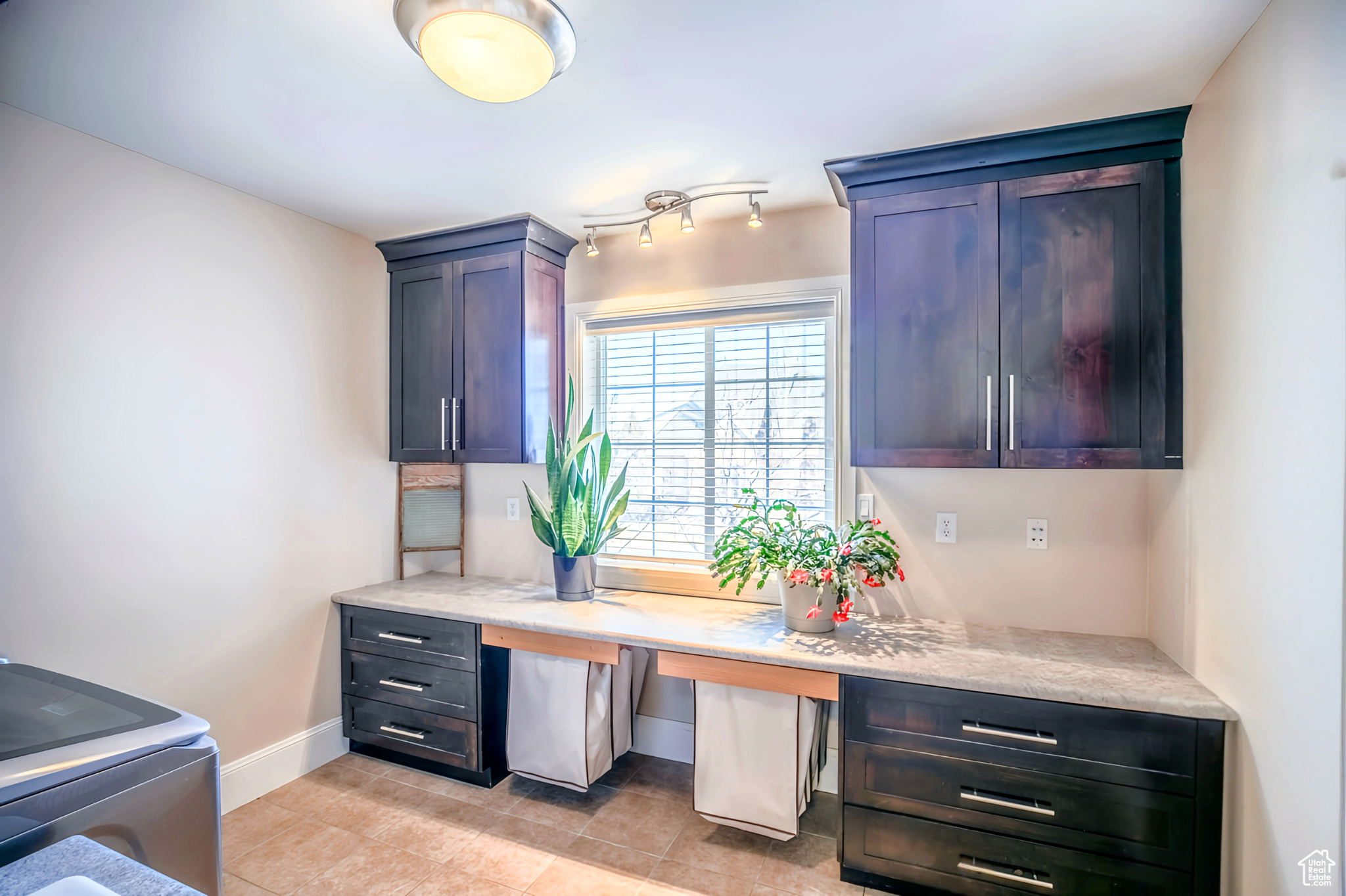 1819 S Gallant View Rd, Saratoga Springs, Utah image 16