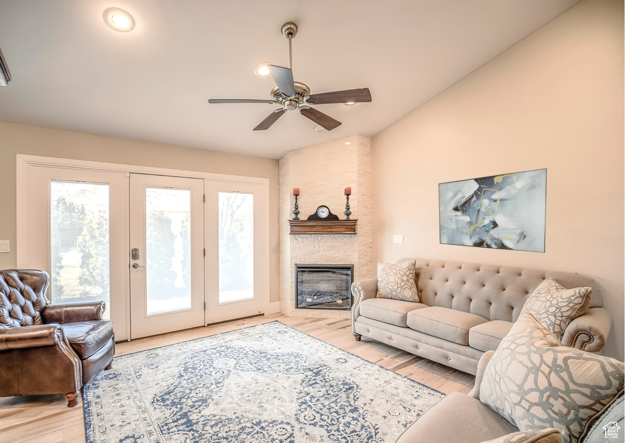 1819 S Gallant View Rd, Saratoga Springs, Utah image 4