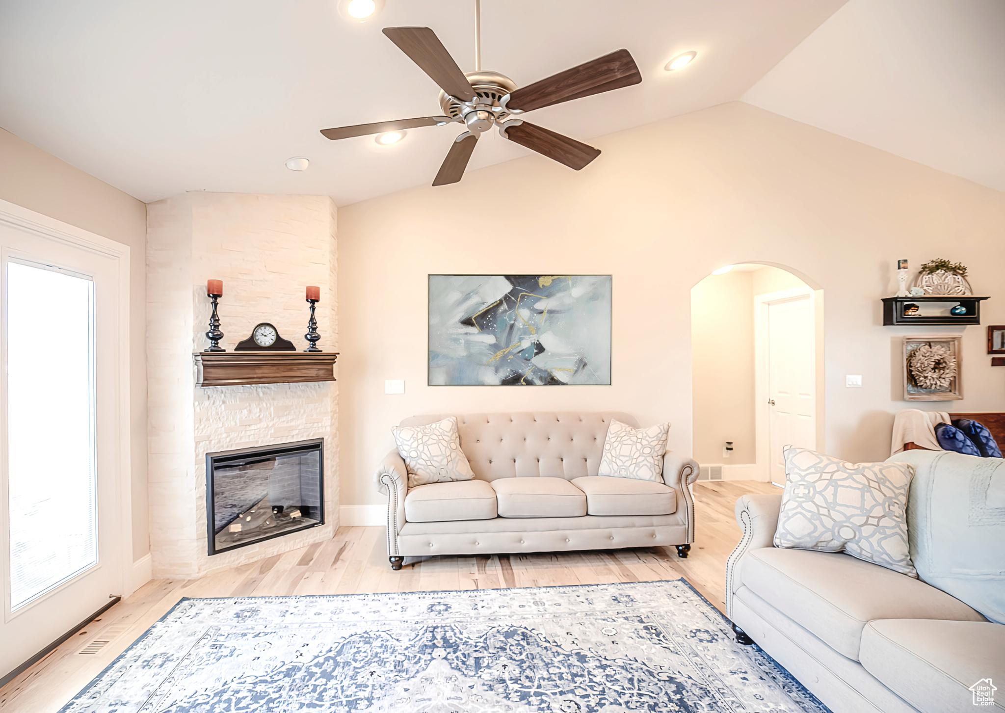 1819 S Gallant View Rd, Saratoga Springs, Utah image 5