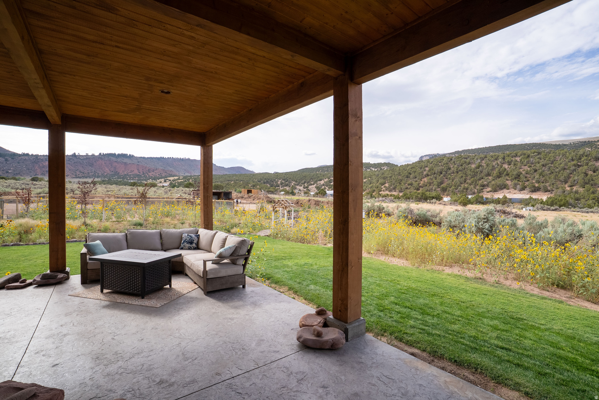 SAWTOOTH PARK PUD SUB - Residential