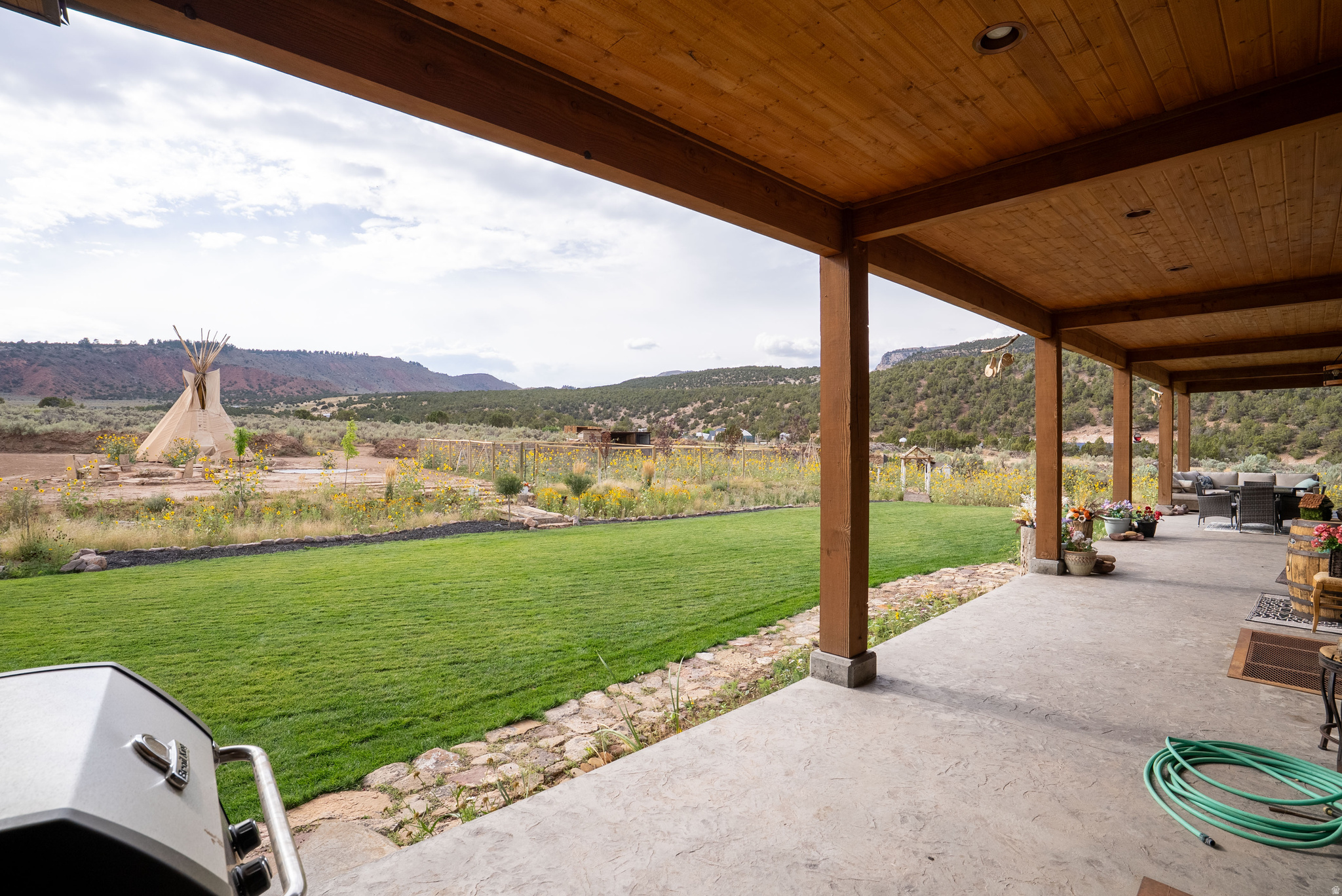 SAWTOOTH PARK PUD SUB - Residential